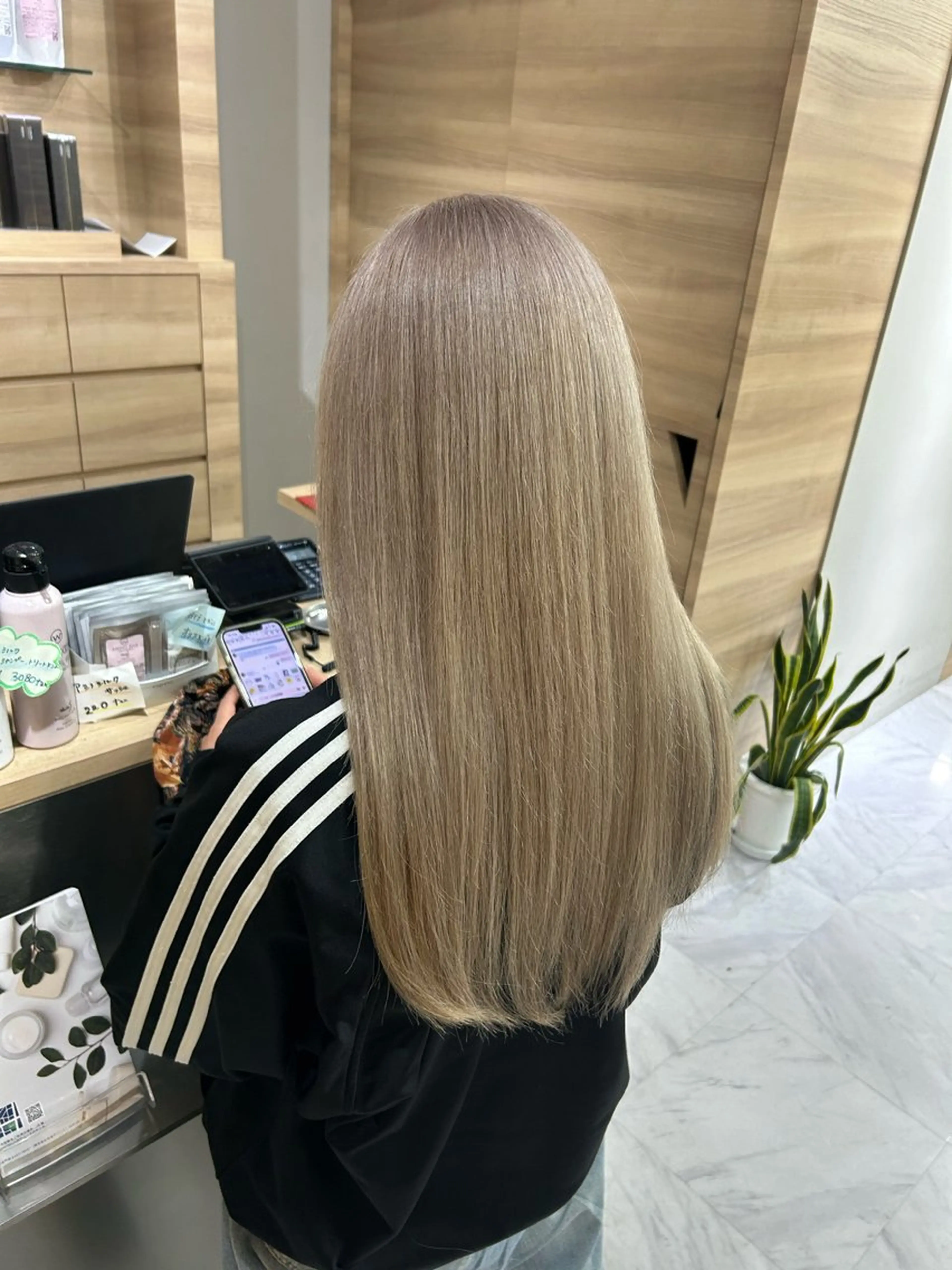 ロング カラー 🌹門奈🌹髪質改善 /透明感カラーのヘアスタイル