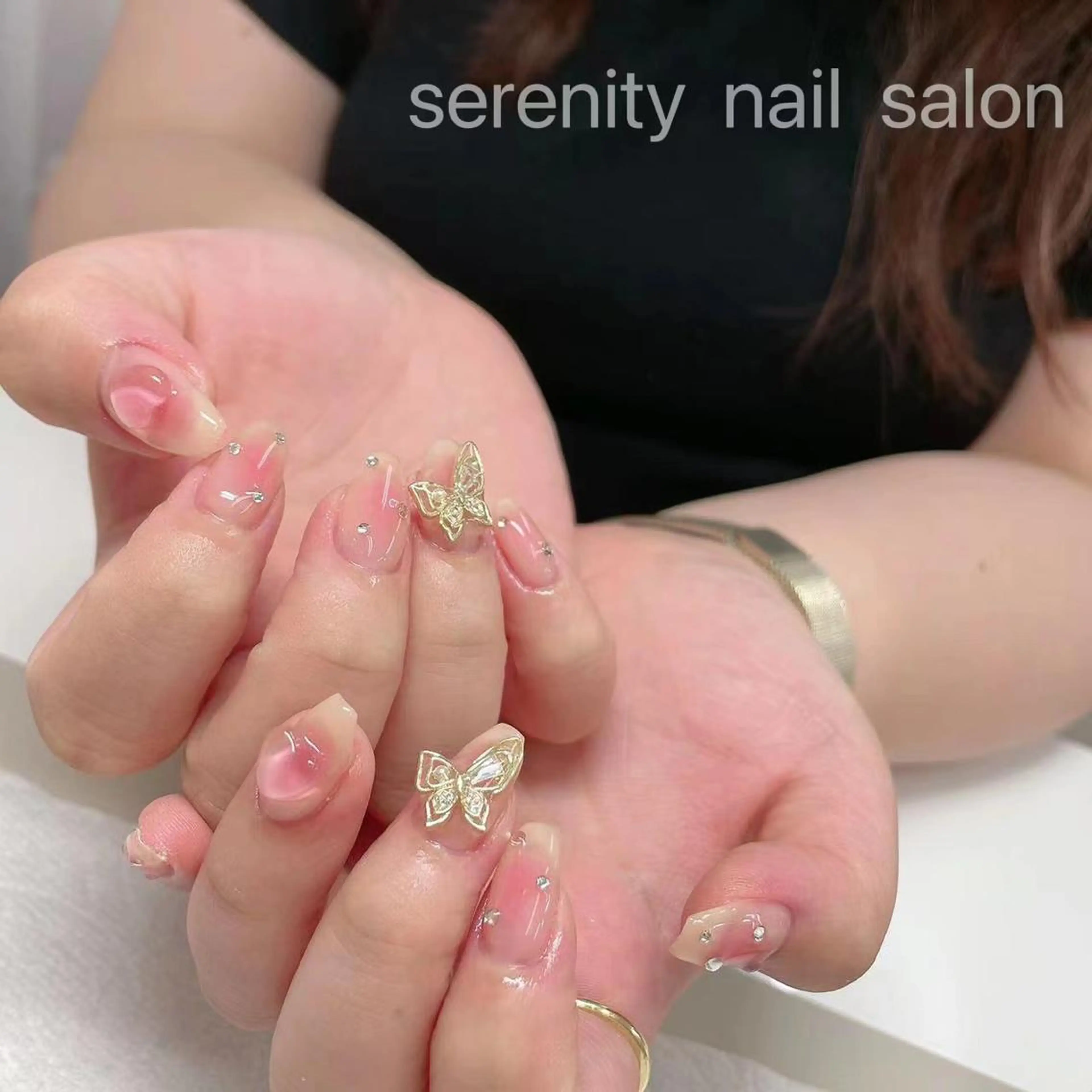 ネイル ハンドネイル ハンドケア ✨Serenity Nail salonのネイルデザイン