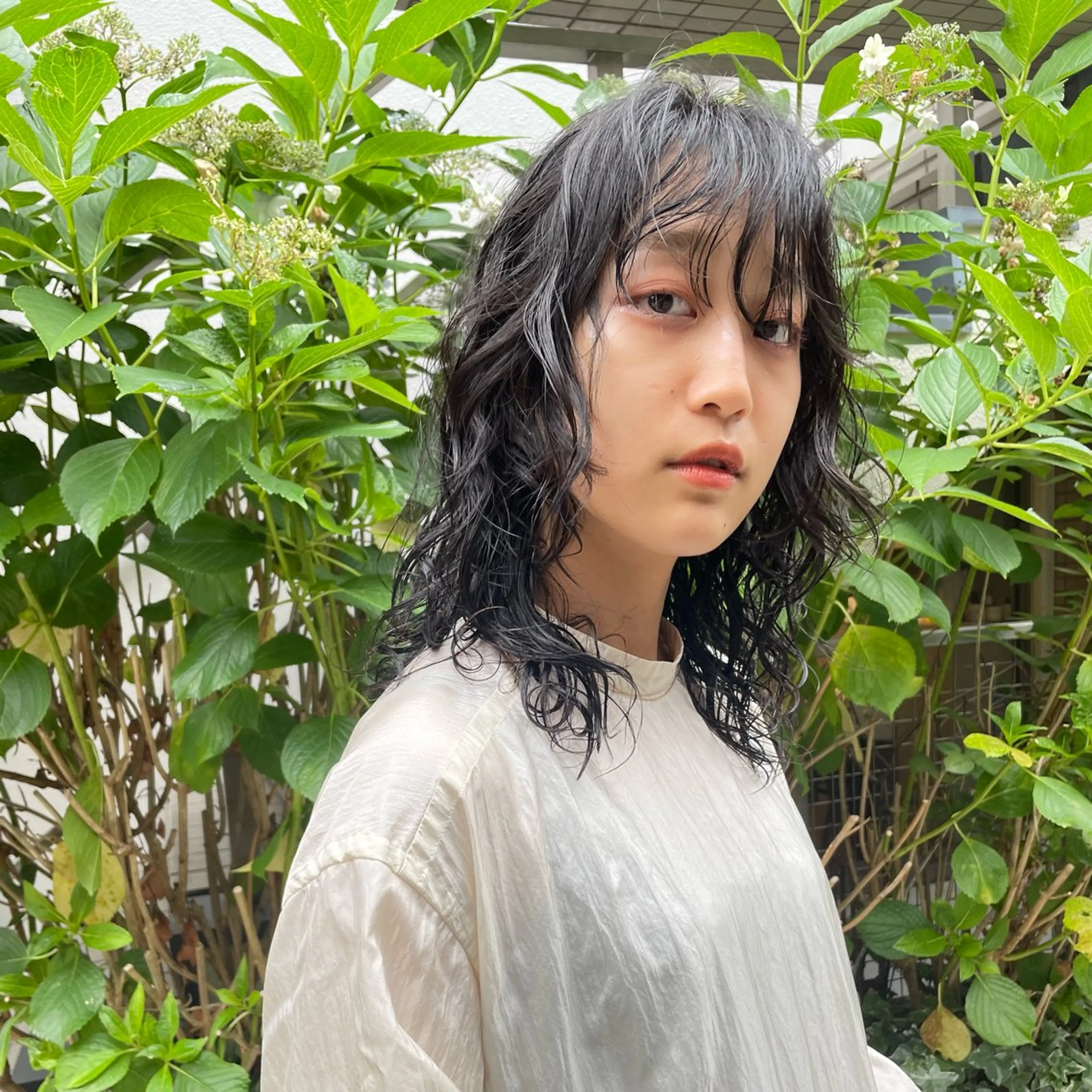 ミディアム パーマ ミディアムパーマ ウルフカット カット パーマ 🌈圧倒的デザイン パーマ　関和希のヘアスタイル