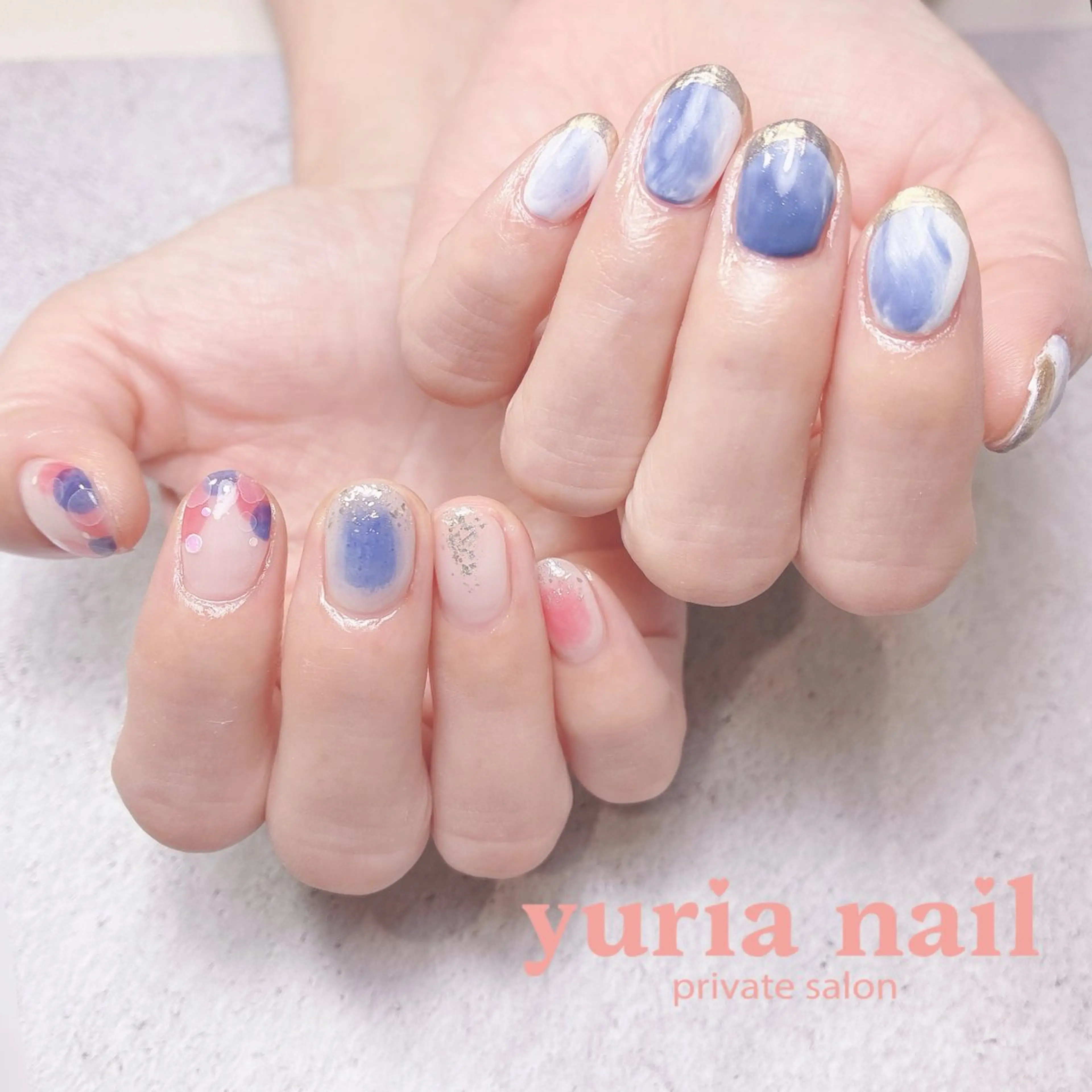 ネイル アートネイル ブルー ジェルネイル ゴールド ニュアンスネイル ハンドネイル 小林 ゆりあのネイルデザイン
