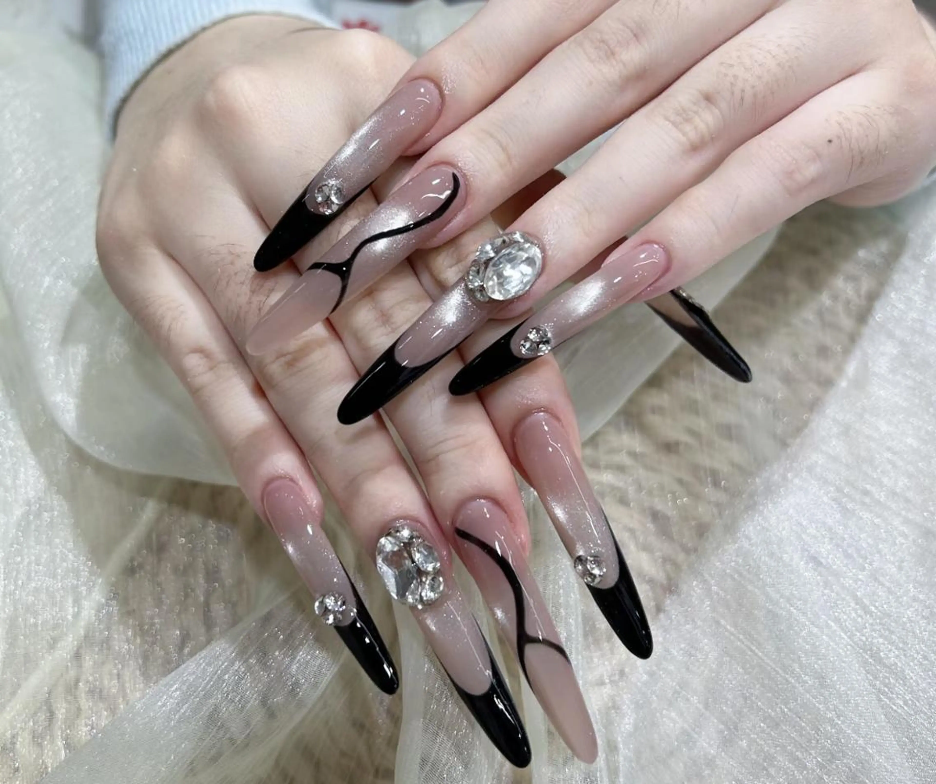 ネイル ハンドネイル ハンドケア 🍑 momo_nailのネイルデザイン