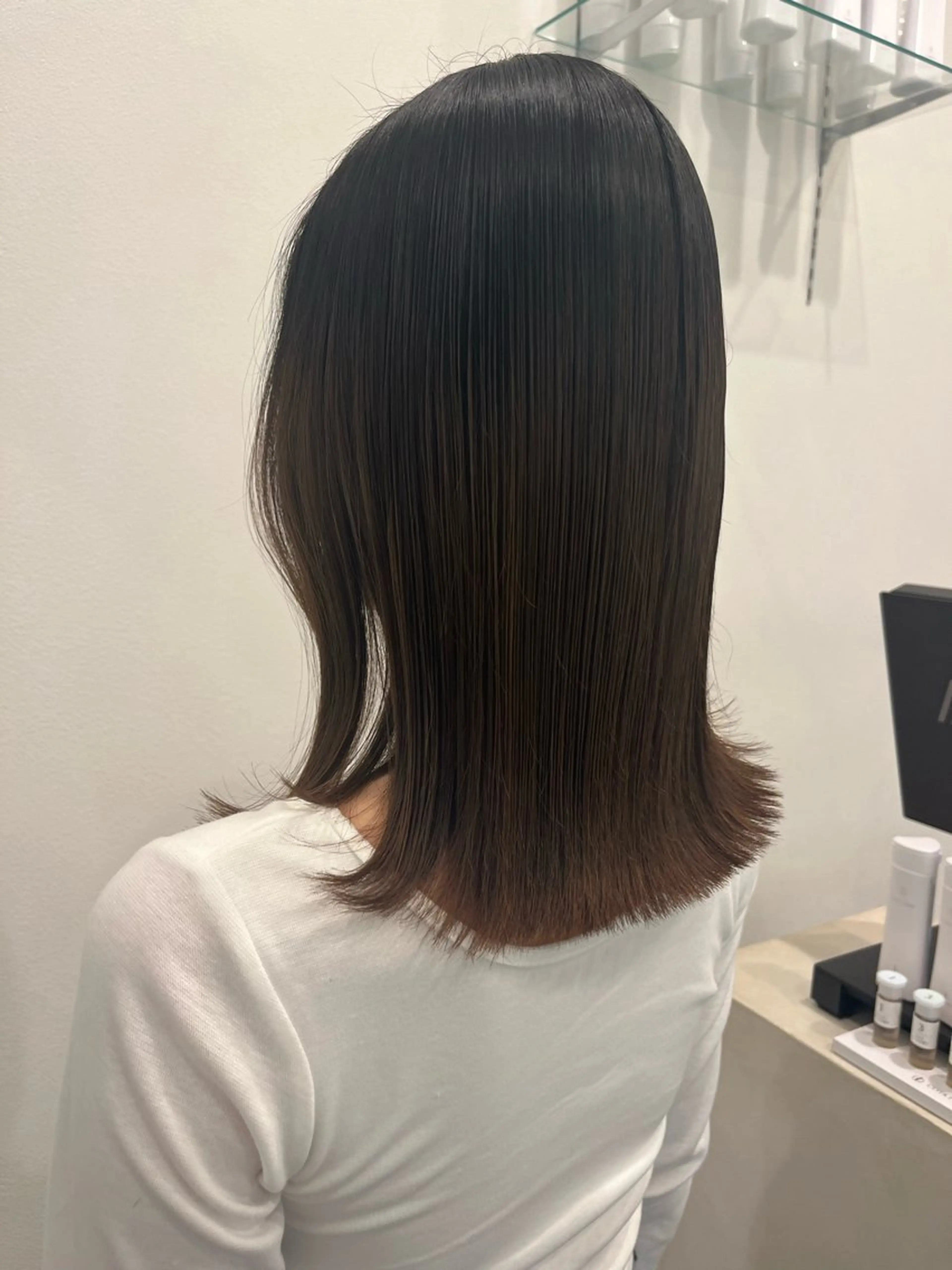 ミディアム くびれヘア topa/高井 菜緒のヘアスタイル