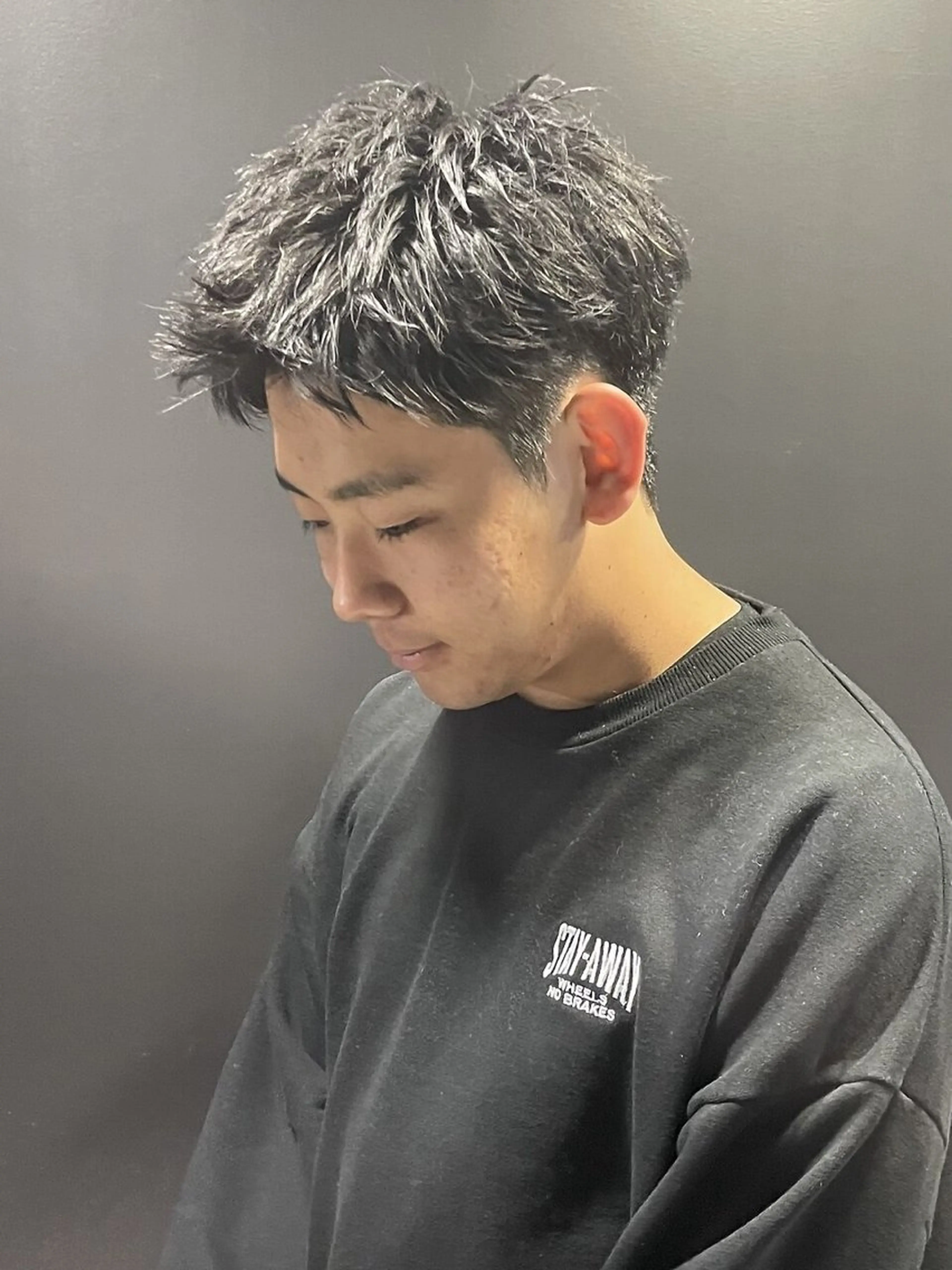 ヘアアレンジ メンズ スパイキーショート 刈り上げ カット メンズ専門 美容師✨ アメ村 堀江颯瑛のヘアスタイル