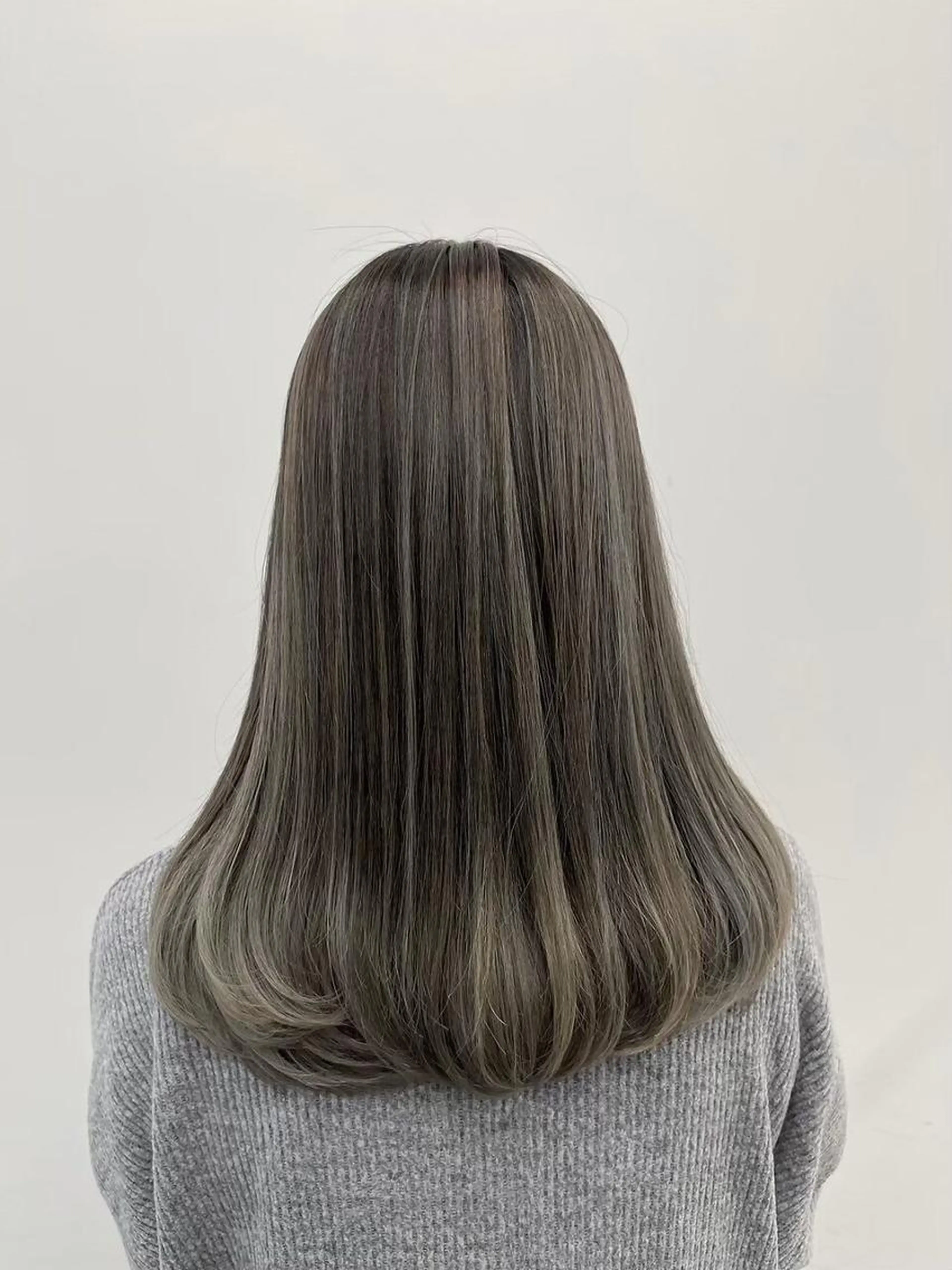 🥣ファイバープレックス白髪ぼかしハイライト×艶カラーxカットx3STEPtr🥣の写真