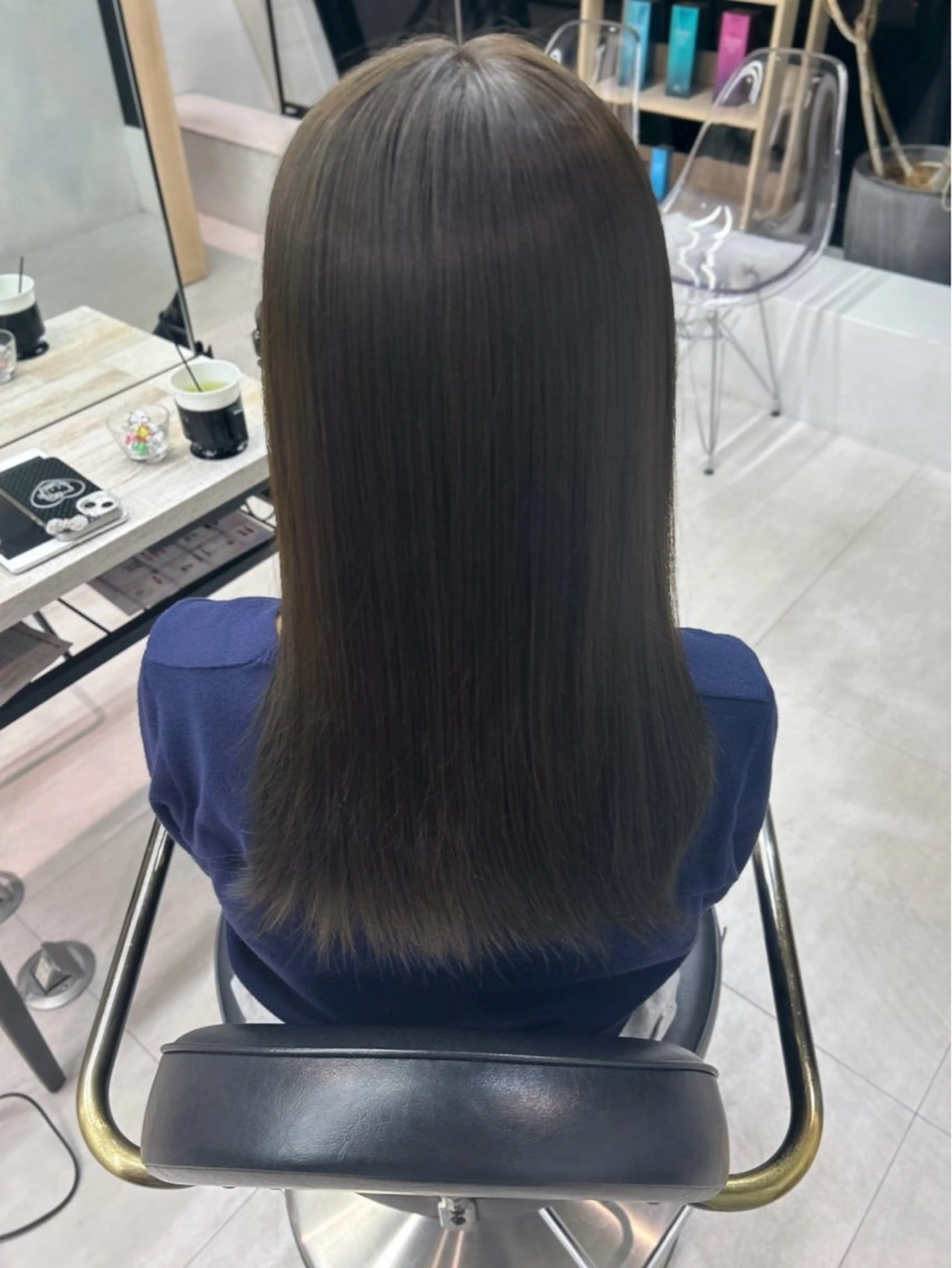 カラー 志村 奈々のヘアスタイル
