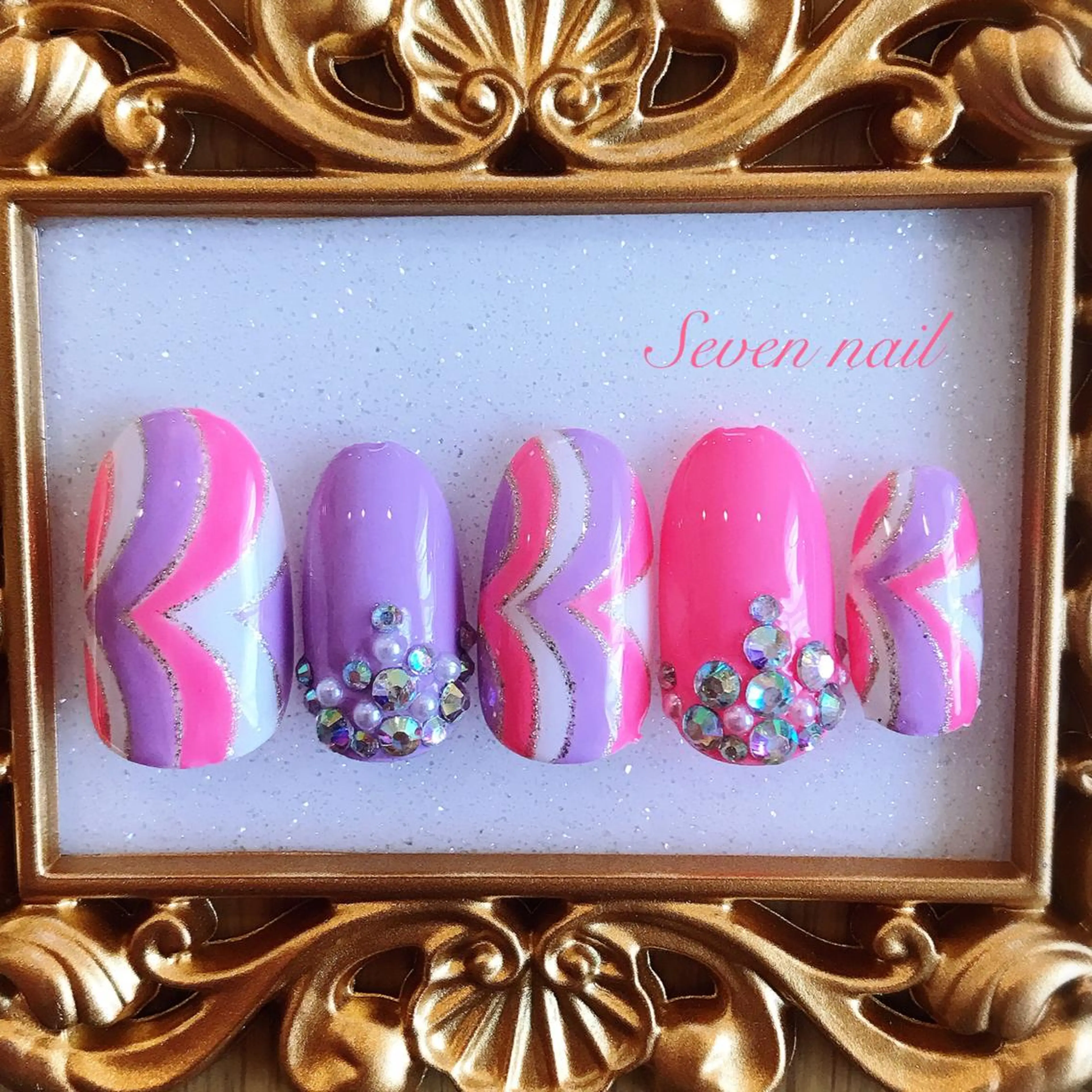 ネイル 名倉 なな子のネイルデザイン