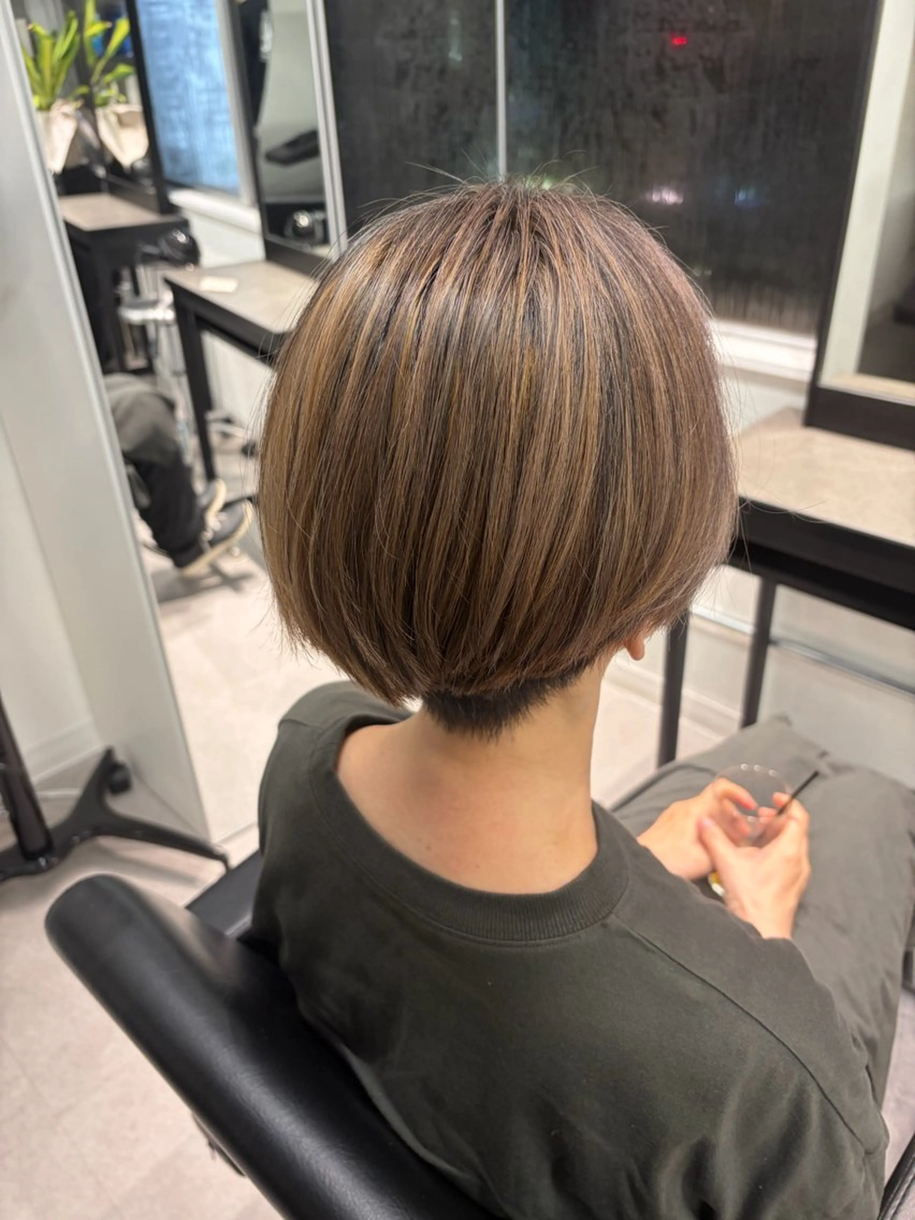 ショート ヘアカラー SOZO Hair Make GINZA所属・👑艶髪/ブリーチ/ 縮毛矯正/パーマ👑のヘアスタイル