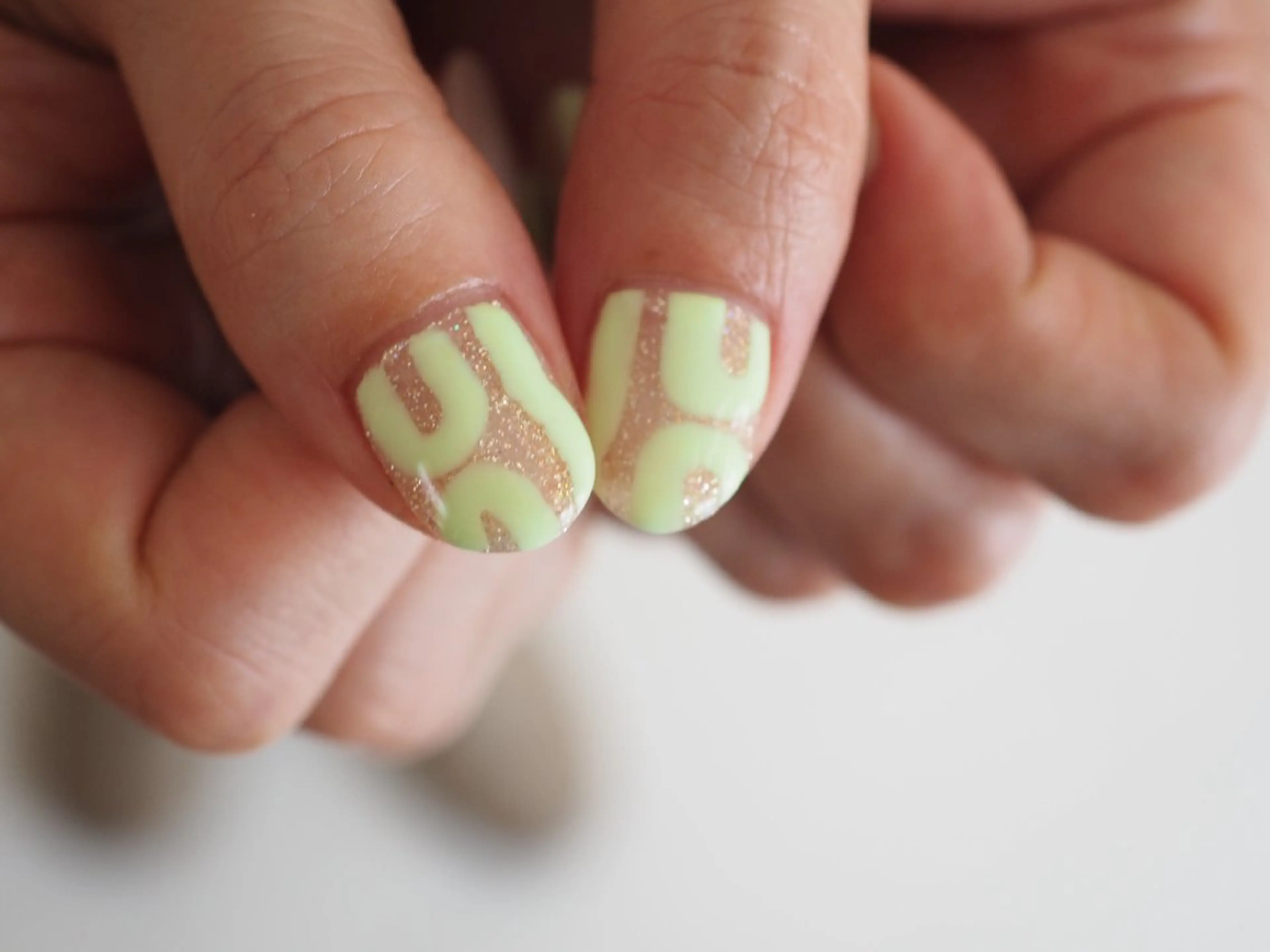 【初回オフ無料】2本アートの写真