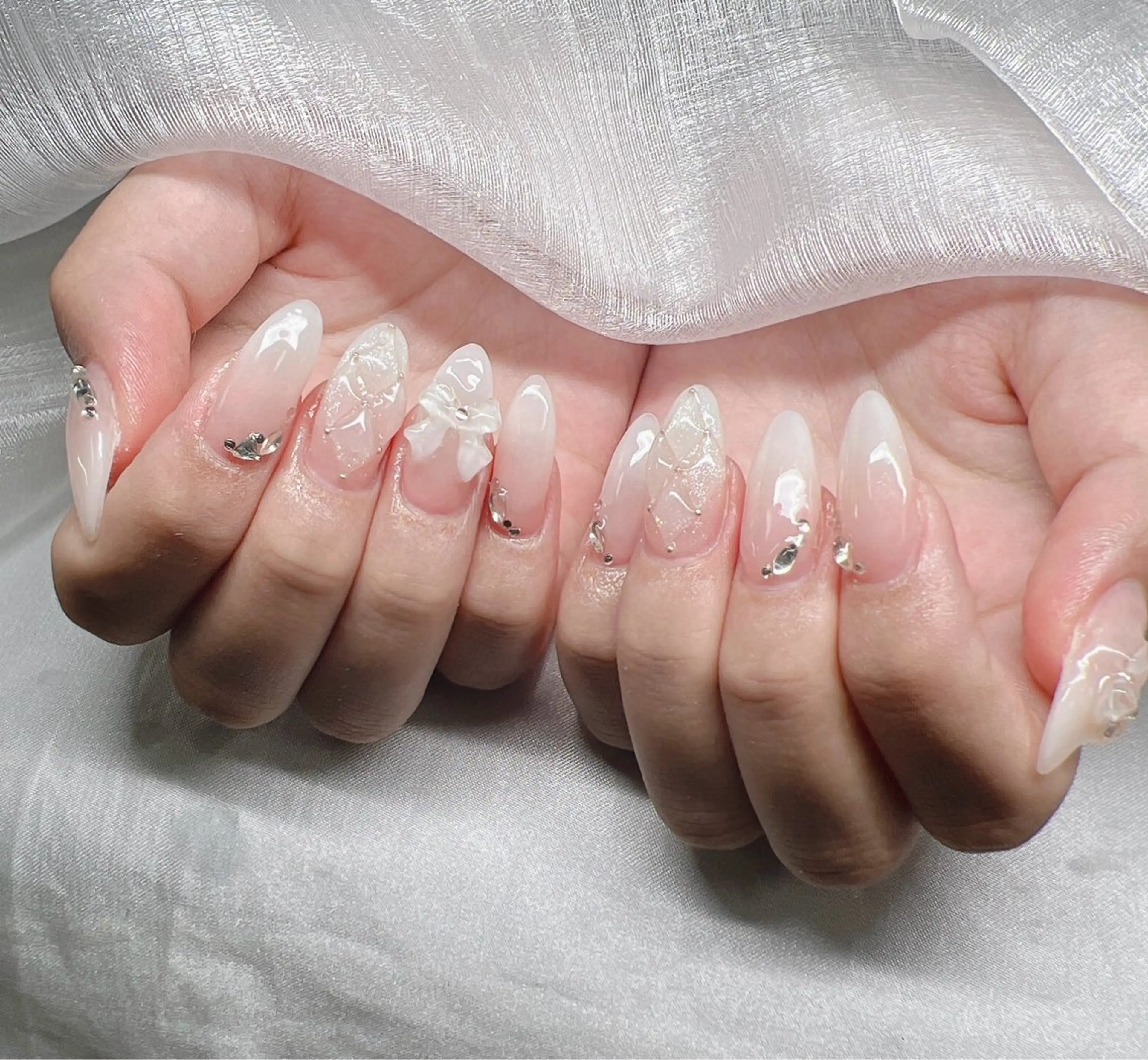 ネイル 長さ出し グラデーション 卒業式 キラキラネイル マグネットネイル ハンドネイル Lee Nailsのネイルデザイン