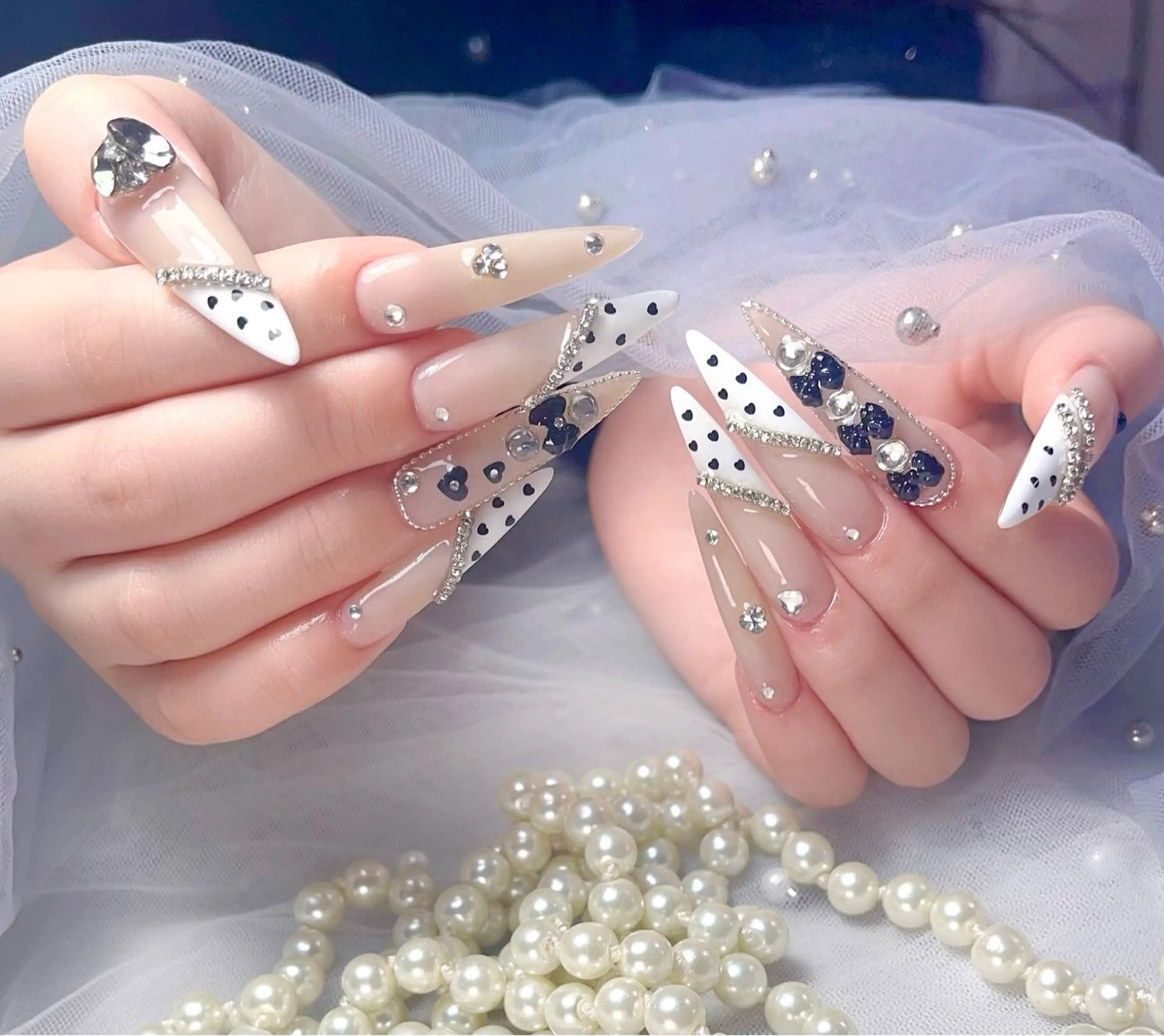 ネイル KiKO 🌻ひまわりサロンのネイルデザイン