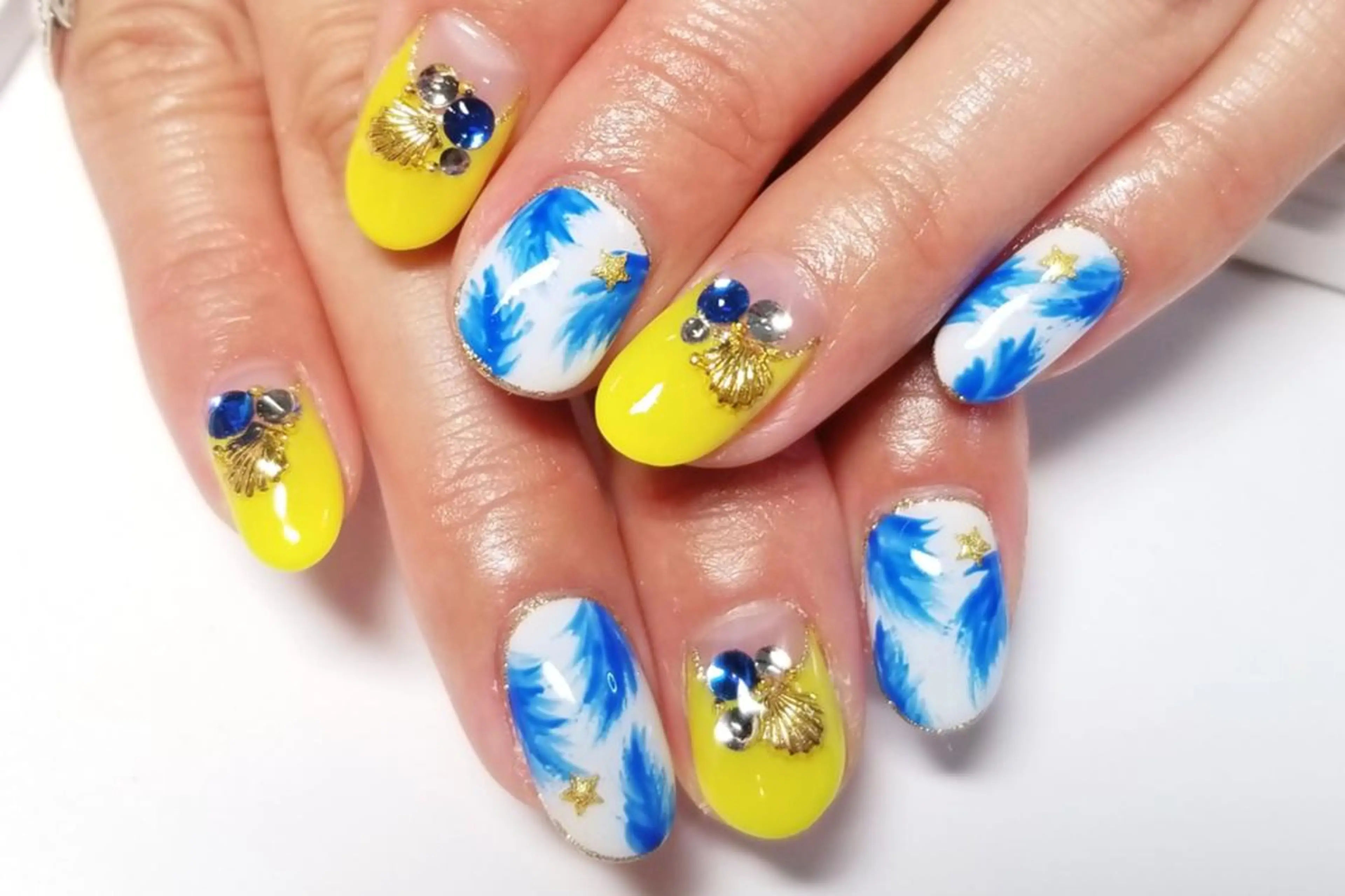 ネイル おで@ oderi_nailのネイルデザイン