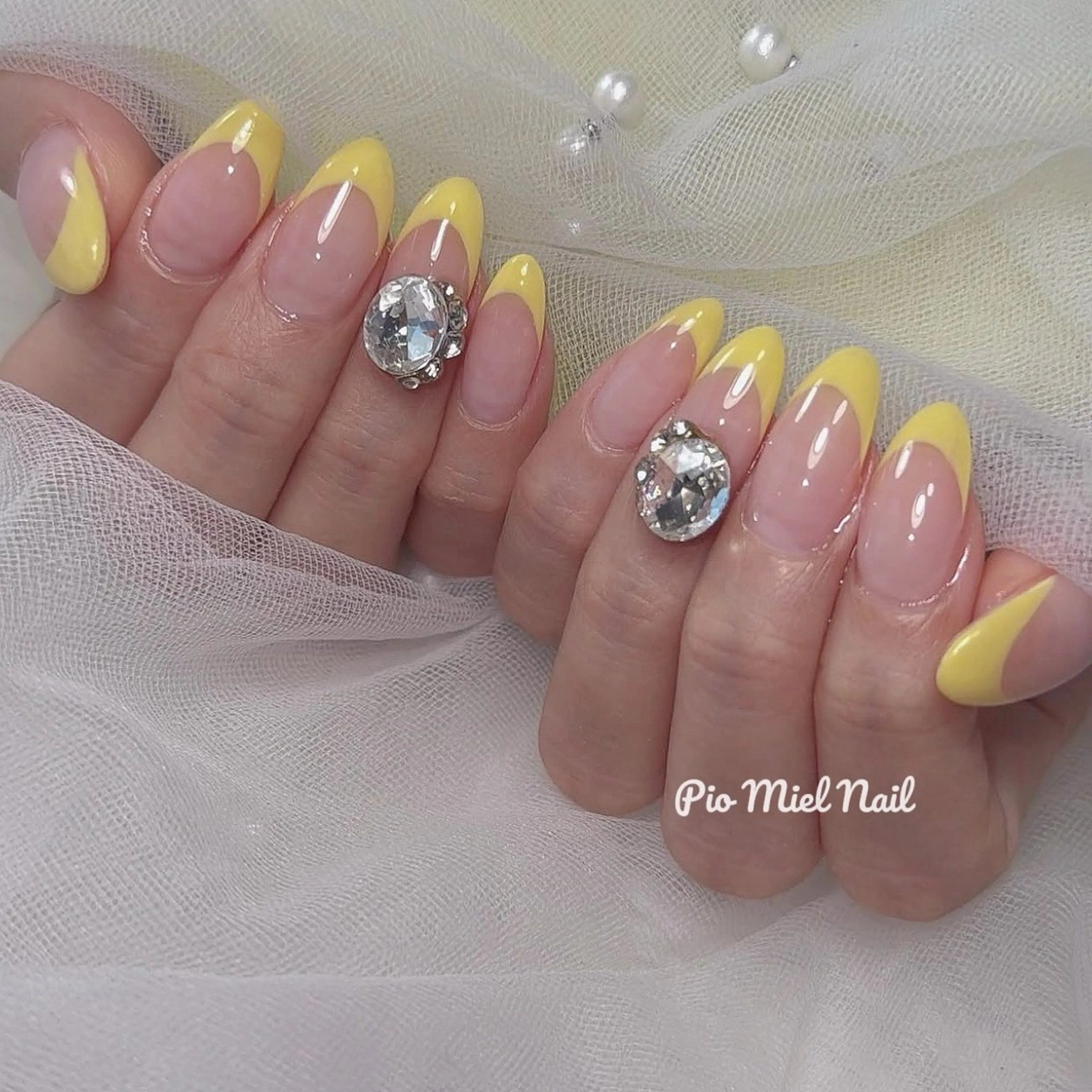 ミディアム 韓国風ヘア ハンドネイル momo 長さだしのネイルデザイン