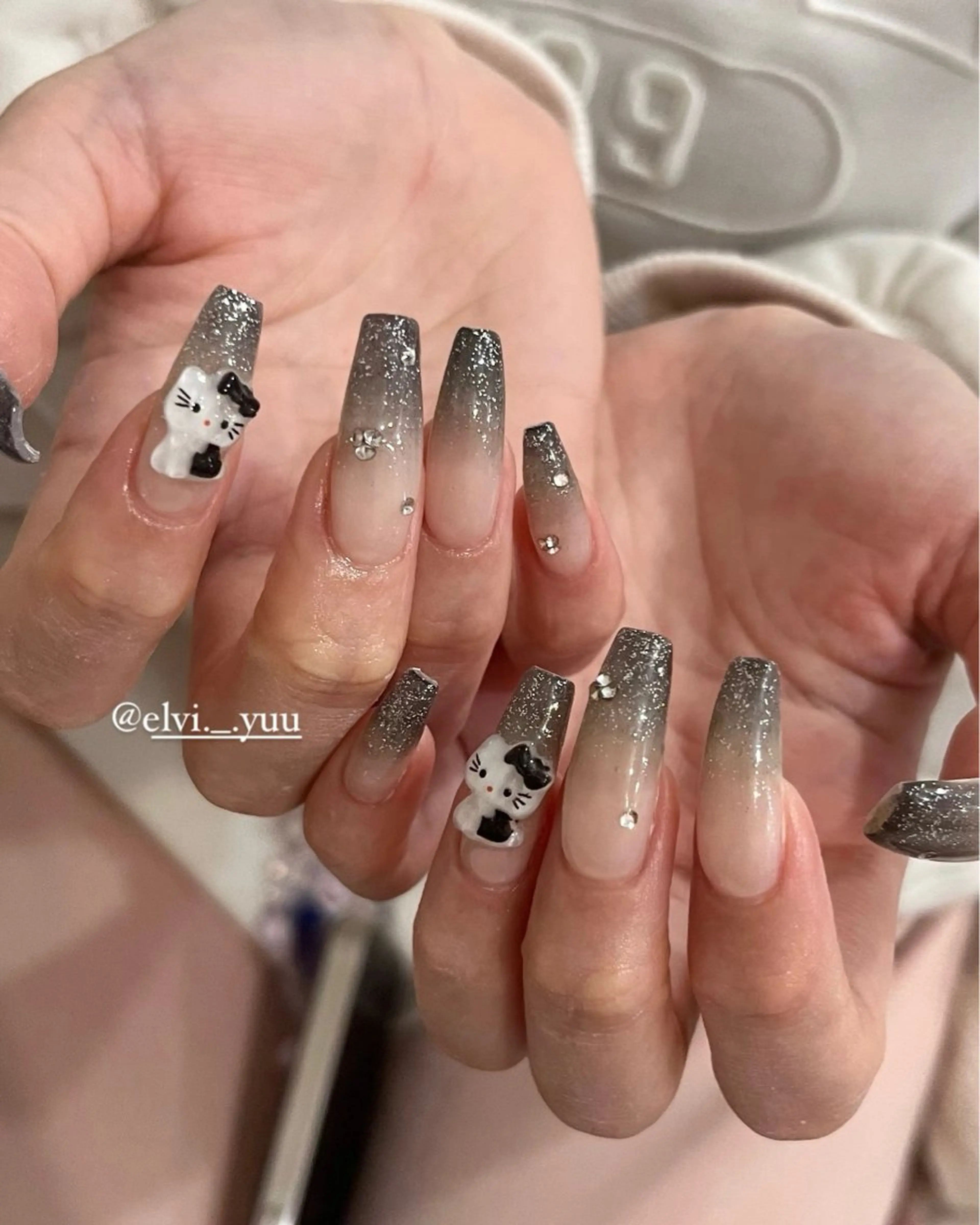 ネイル SALON ELVI.所属・SALON ELVI.のネイルデザイン