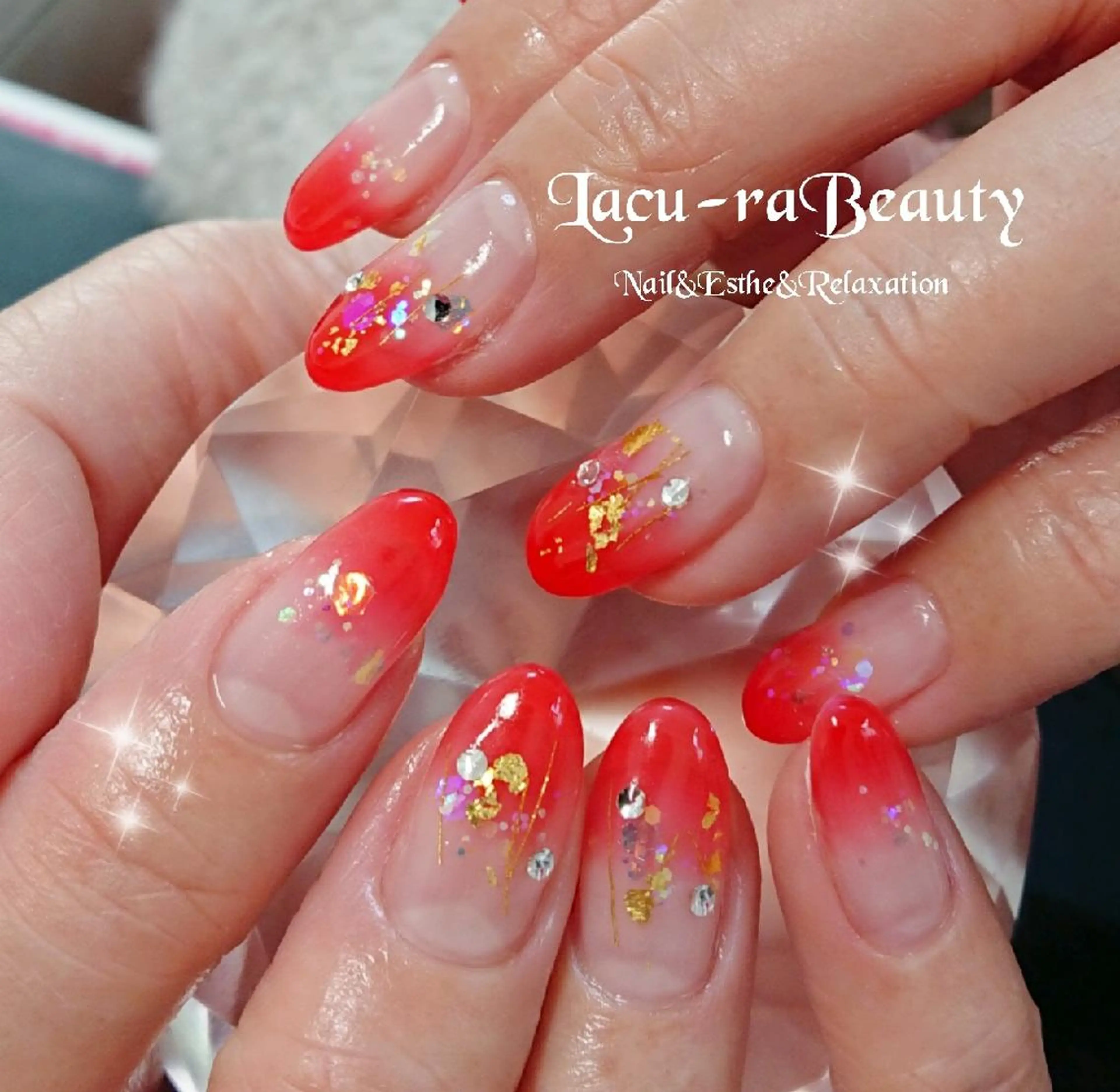 ネイル 小顔と腸の専門店 ラクーラビューティのエステ・リラクイメージ