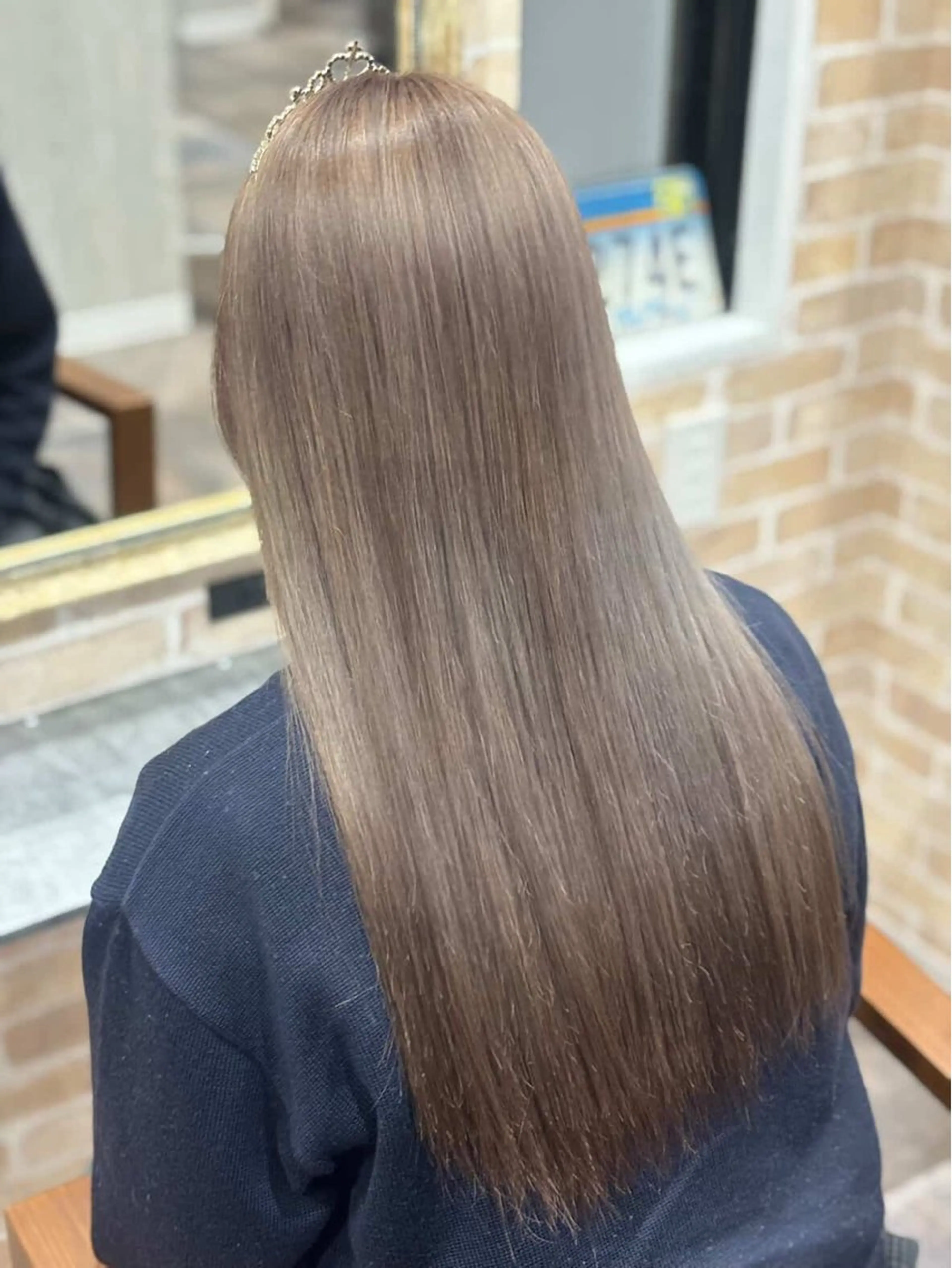 ロング カラー 成安 雪菜のヘアスタイル