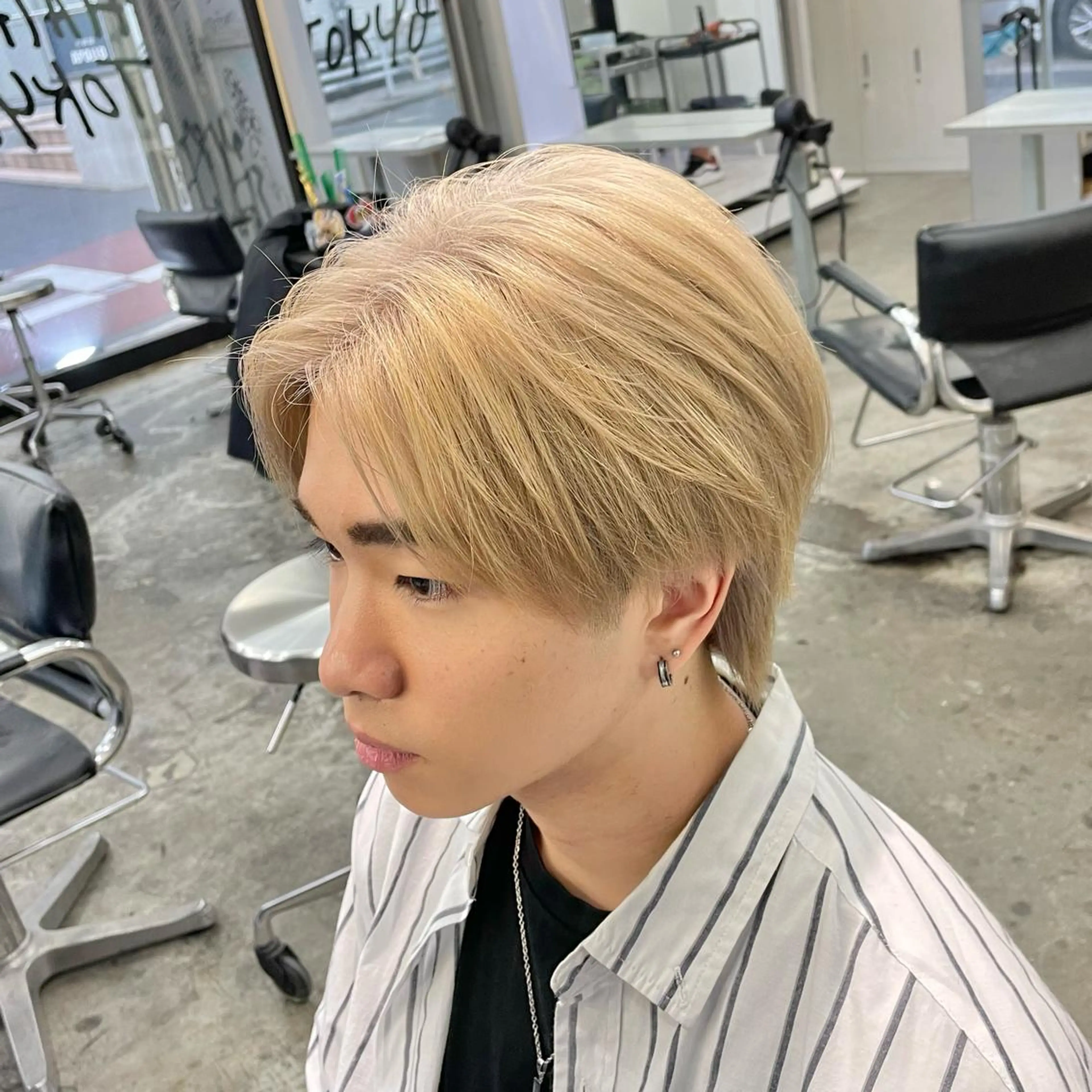 ミディアム カラー メンズ ベージュカラー カット ヘアカラー メンズ特化美容師/ 藤戸 椋のヘアスタイル