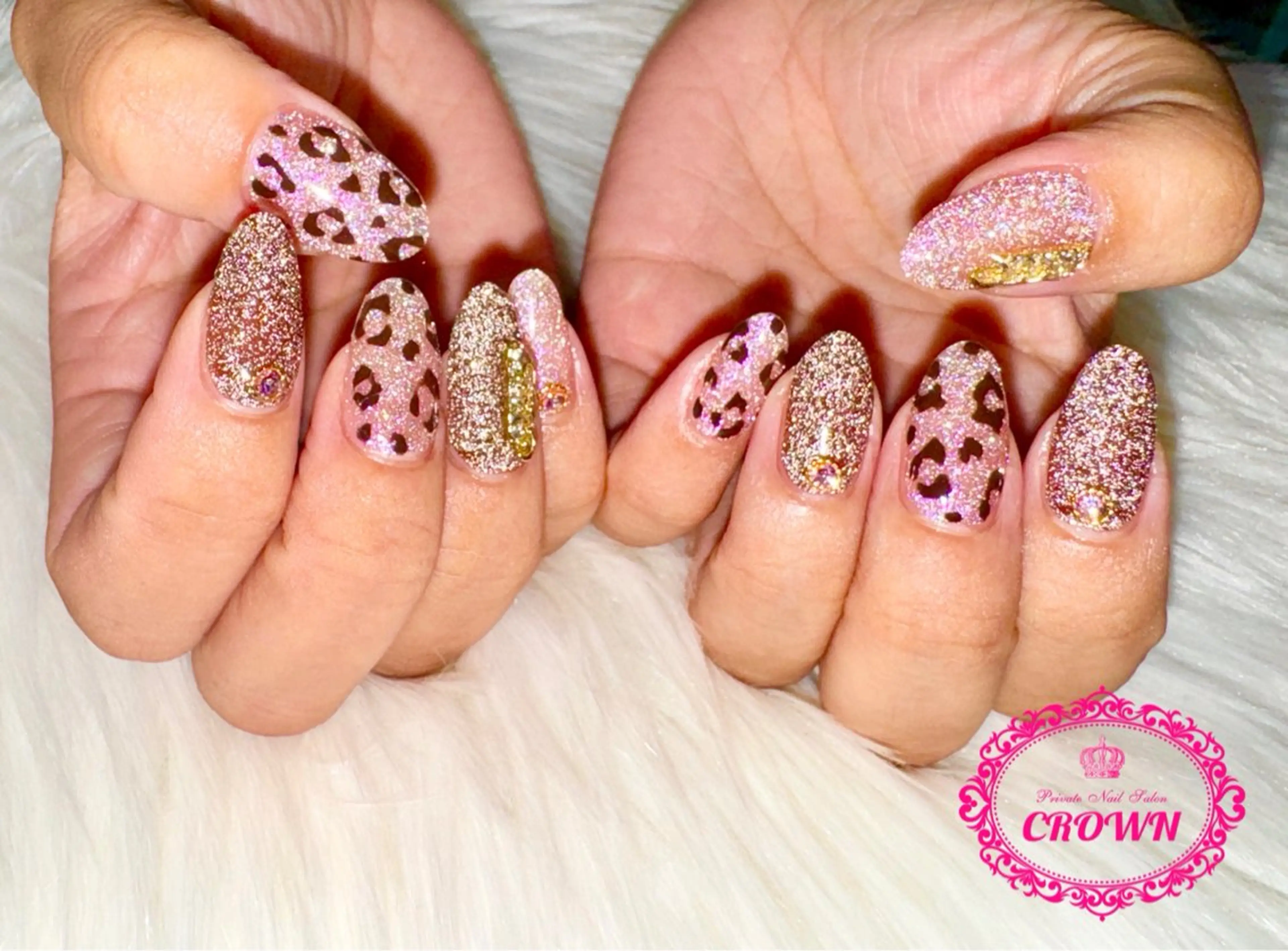 ネイル CROWN プライベートサロンのネイルデザイン