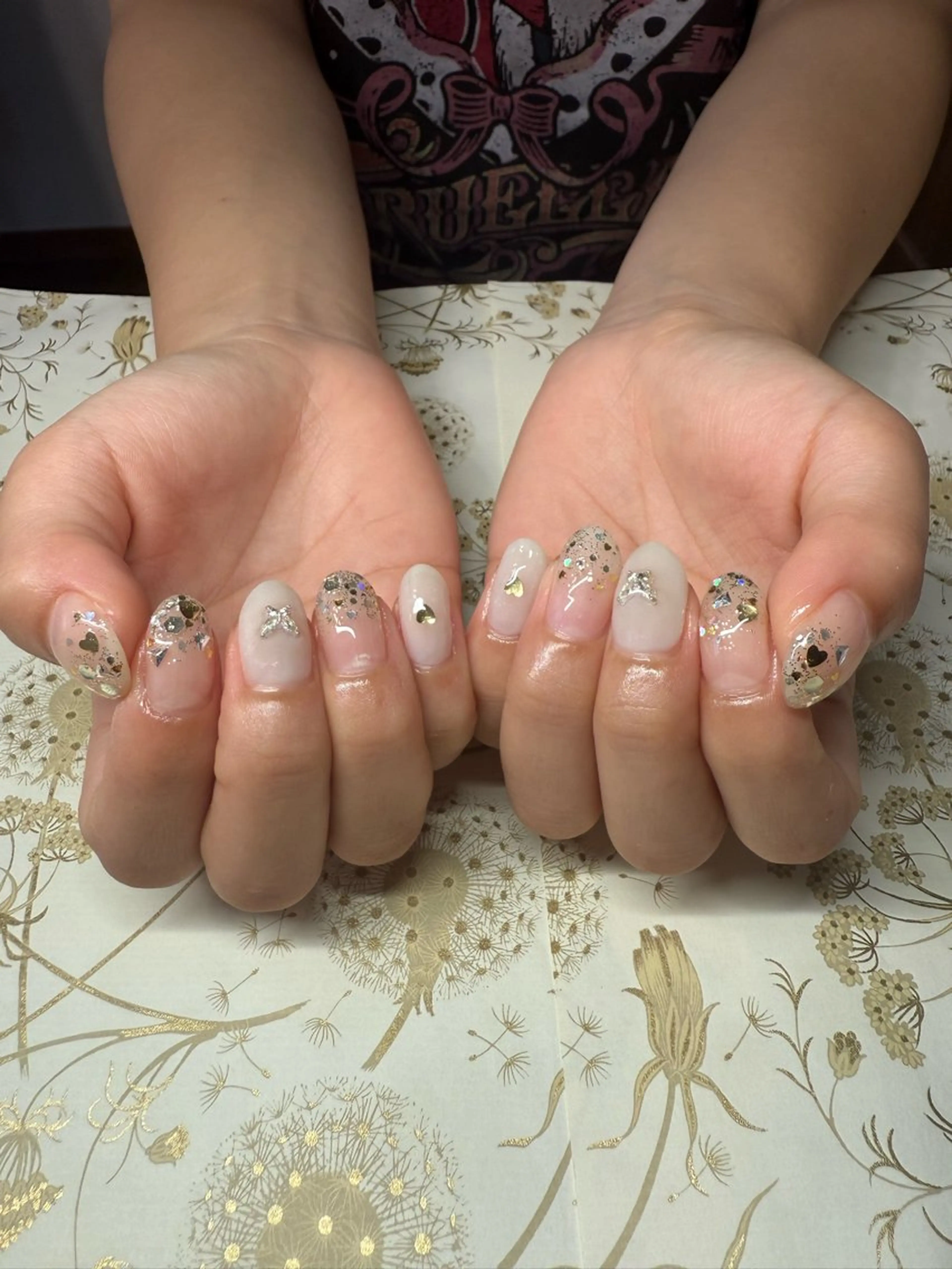 ネイル クリアネイル キラキラネイル ホワイト ハンドネイル miel nailのネイルデザイン