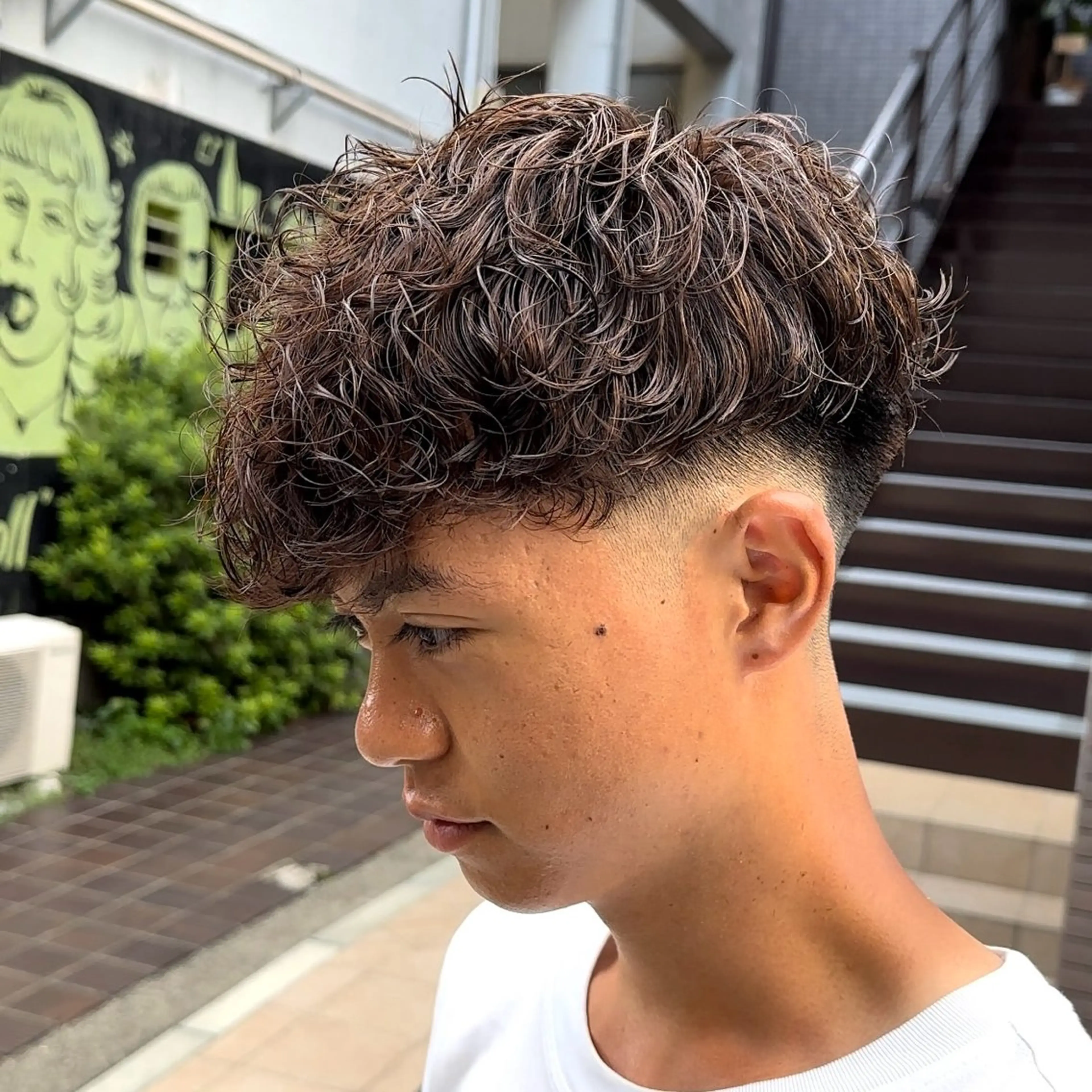 ショート パーマ 外国人風カラー GO TODAY シェアサロン 原宿Verno店所属・ブリーチ/髪質改善/ ボブ特化/よしきのヘアスタイル