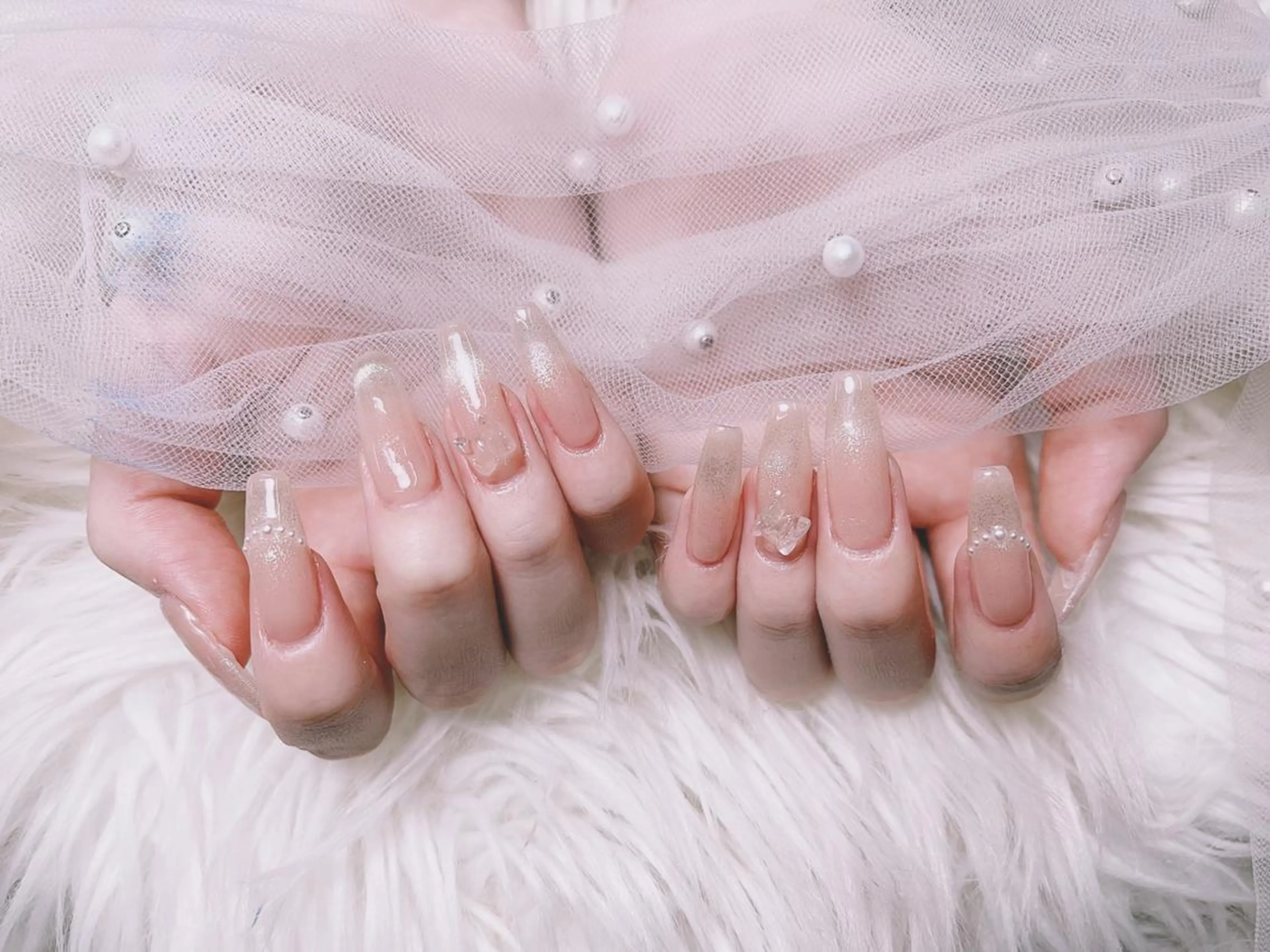 メンズ ネイル アートネイル フレンチネイル ジェルネイル キラキラネイル パラジェル Bloom スカルプ専門店のネイルデザイン