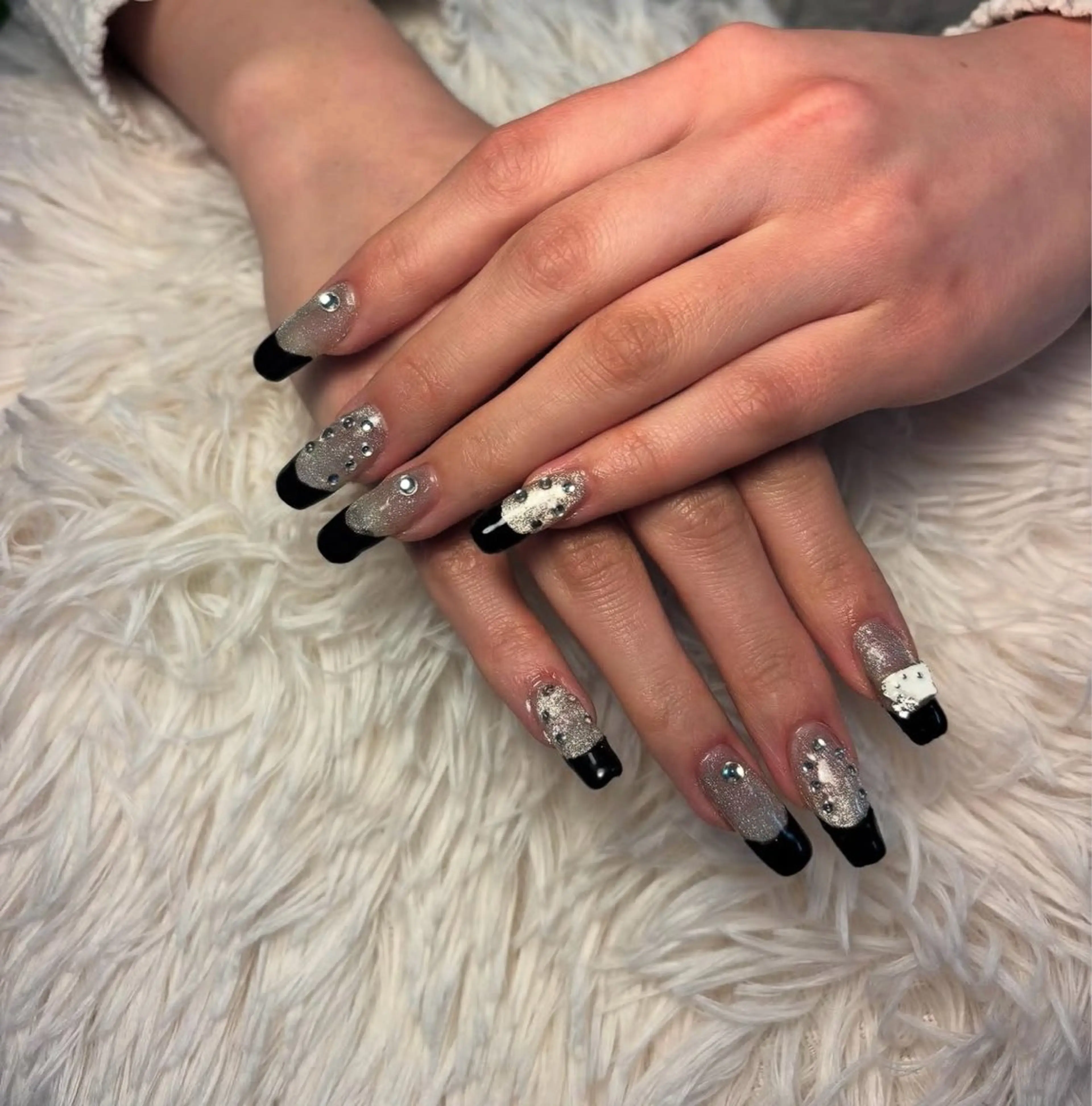 ネイル フラッシュネイル フットネイル フレンチネイル ジェルネイル ガラスフレンチ Nail salon Natulalのネイルデザイン