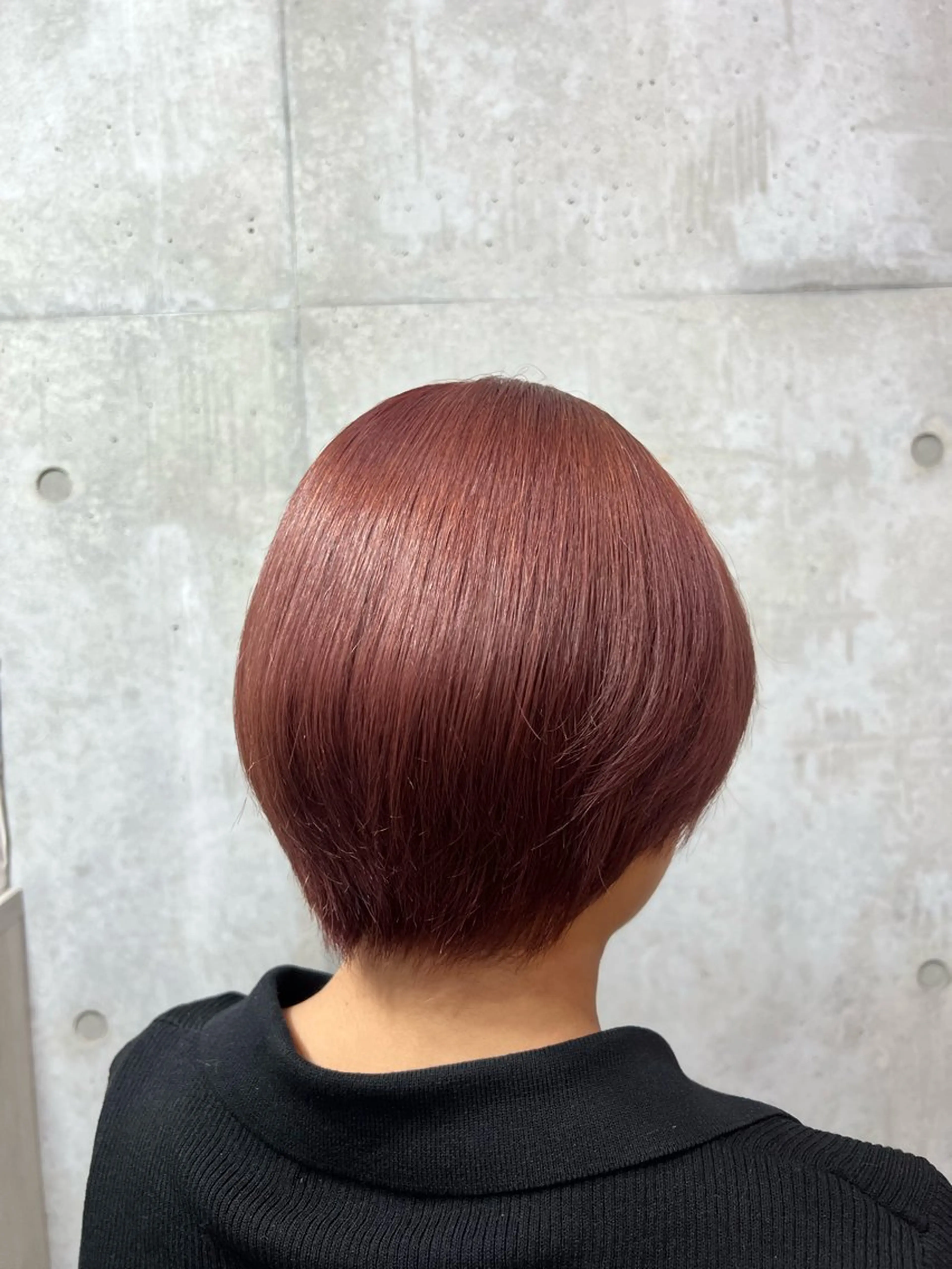 ショート カラー ブリーチカラー/ 寺口佳希のヘアスタイル