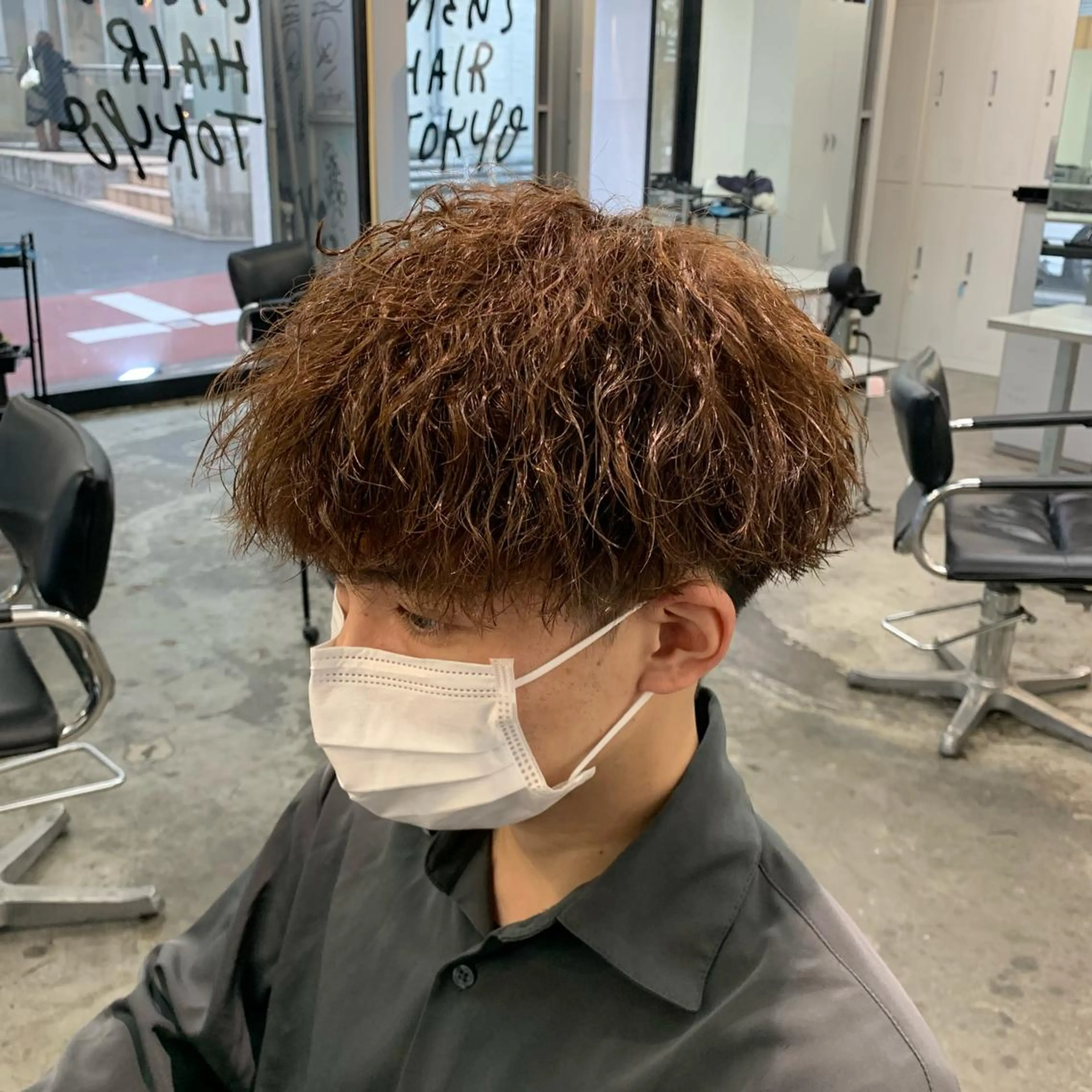 ショート パーマ メンズ カット ヘアカラー パーマ メンズ特化美容師/ 藤戸 椋のヘアスタイル