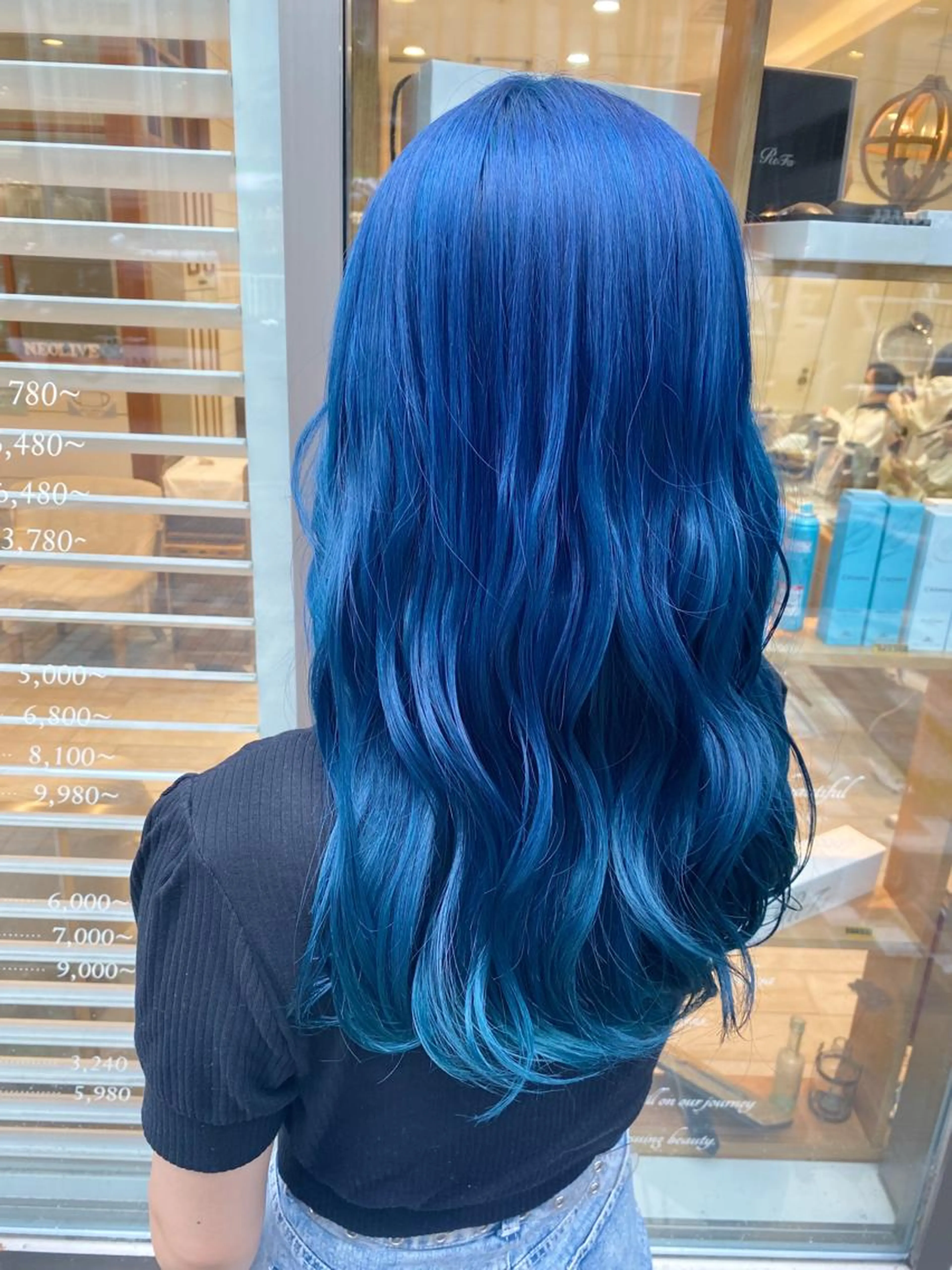 ケアブリーチ+カラー+ケラチントリートメント＋コテ巻き無料🌟の写真