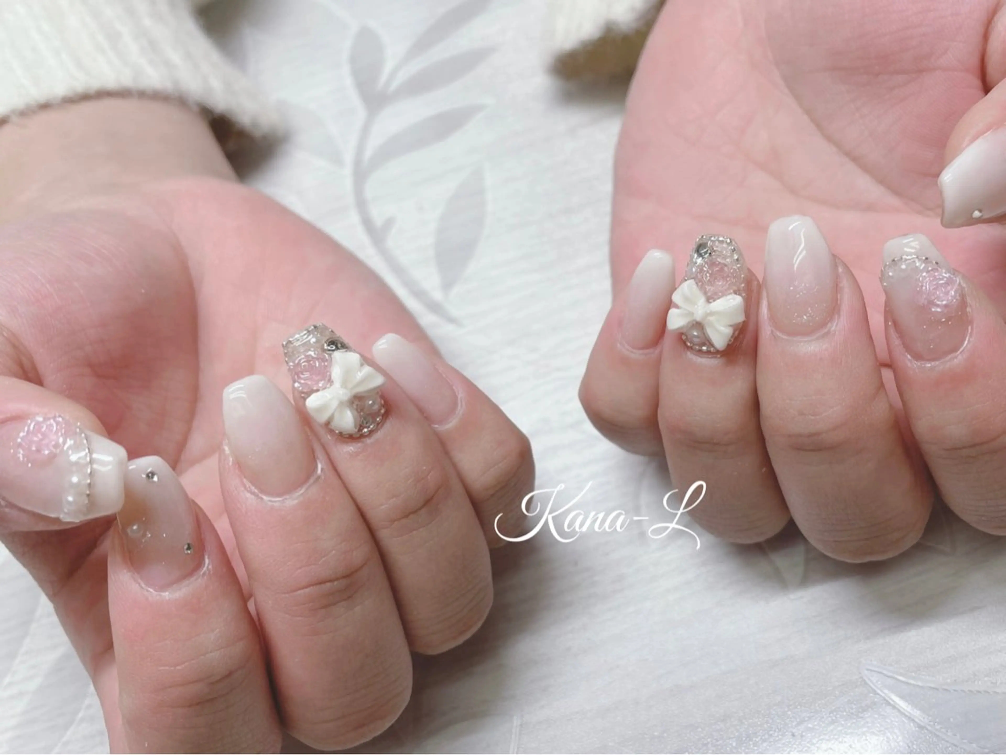 ネイル ジェルネイル 韓国ネイル パラジェル リボン ワンホンネイル 芦辺 香奈のネイルデザイン