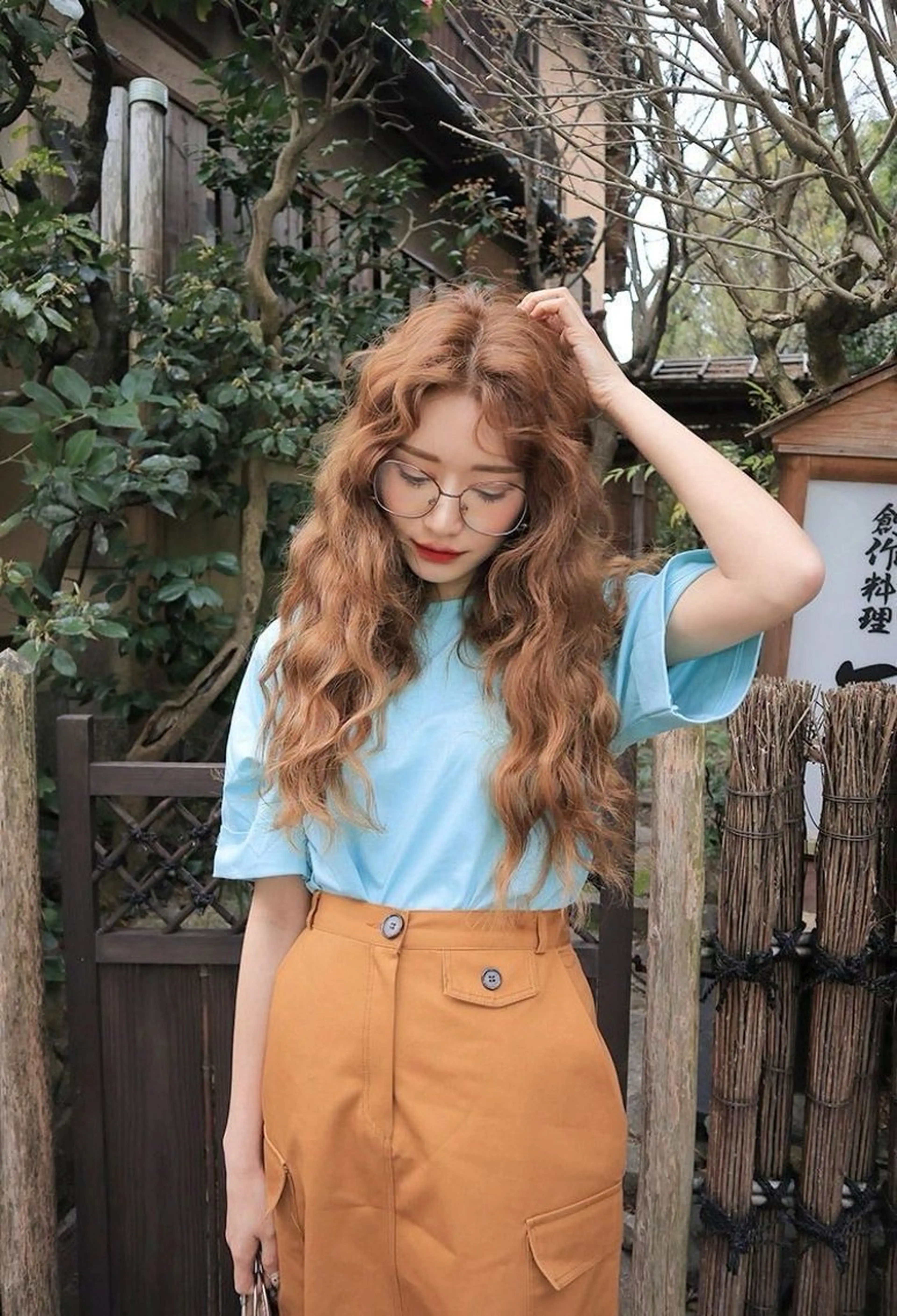 ロング カラー パーマ カット ヘアカラー パーマ atelier doux dimanche（アトリエ・ドゥー・ディマンシュ）所属・Fukamiレイヤー 透明感カラーのヘアスタイル