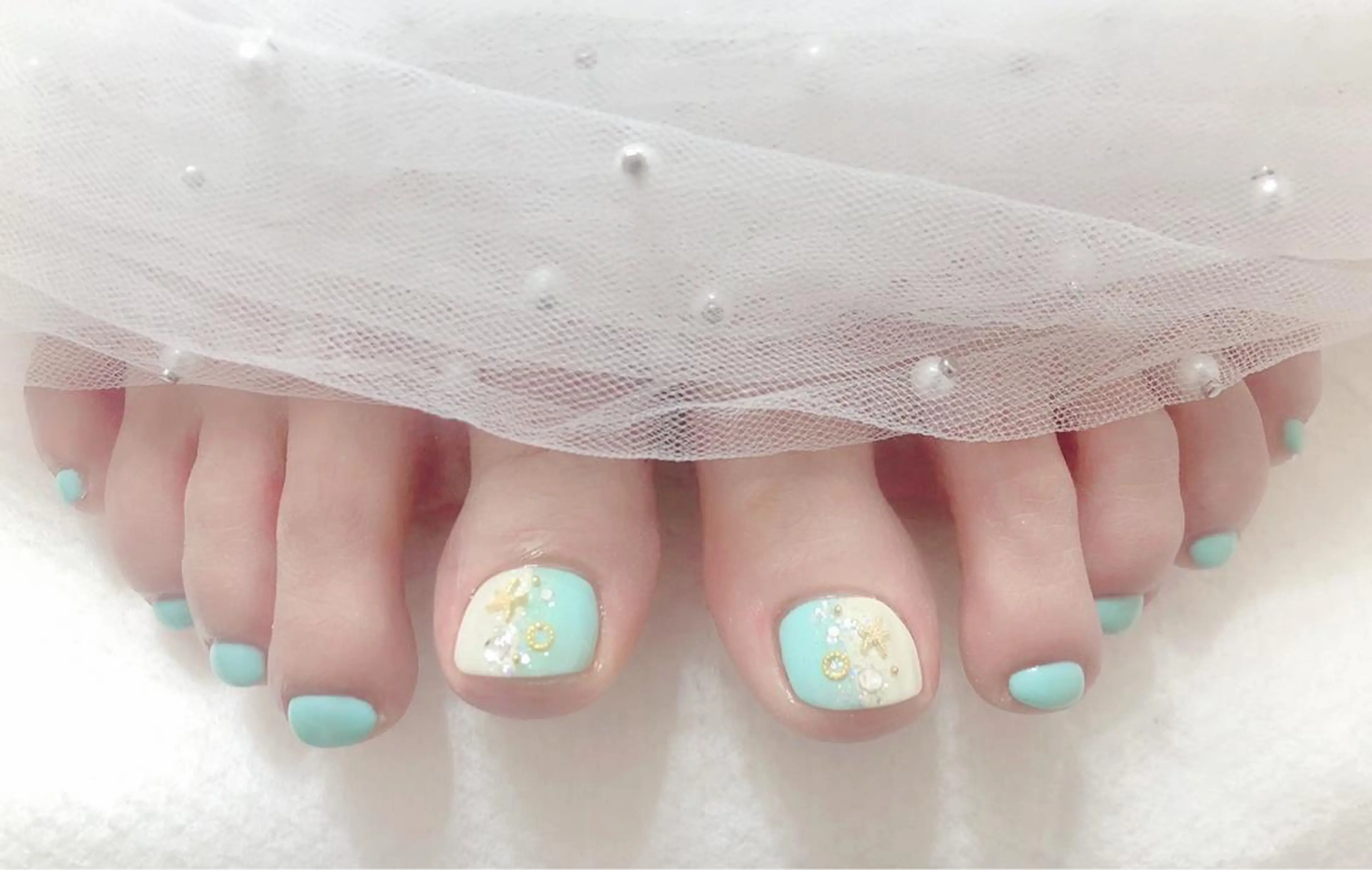 ネイル マジックミラー所属・マジック ミラーのネイルデザイン