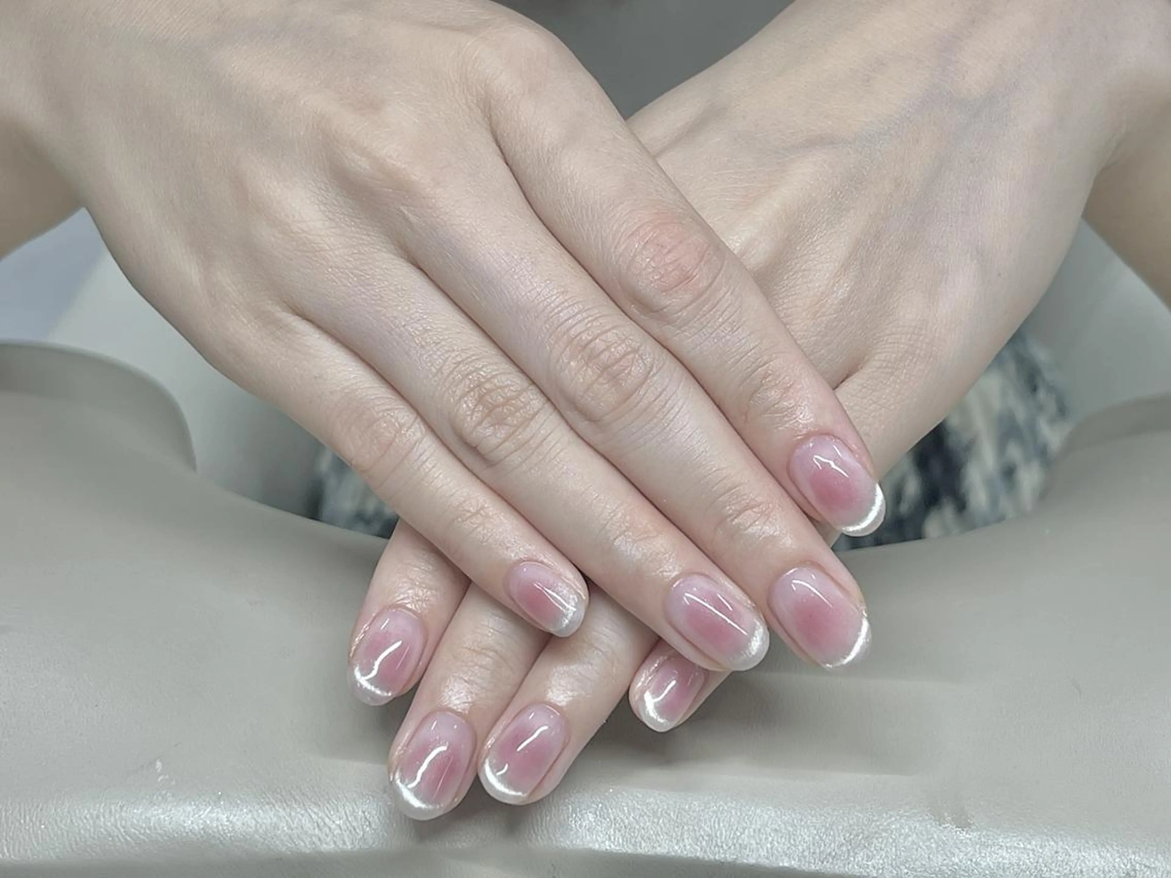 ネイル 長さ出し ジェルネイル 韓国ネイル ラメ(グリッター) ラメグラデーション ダイ ゲンゲンのネイルデザイン