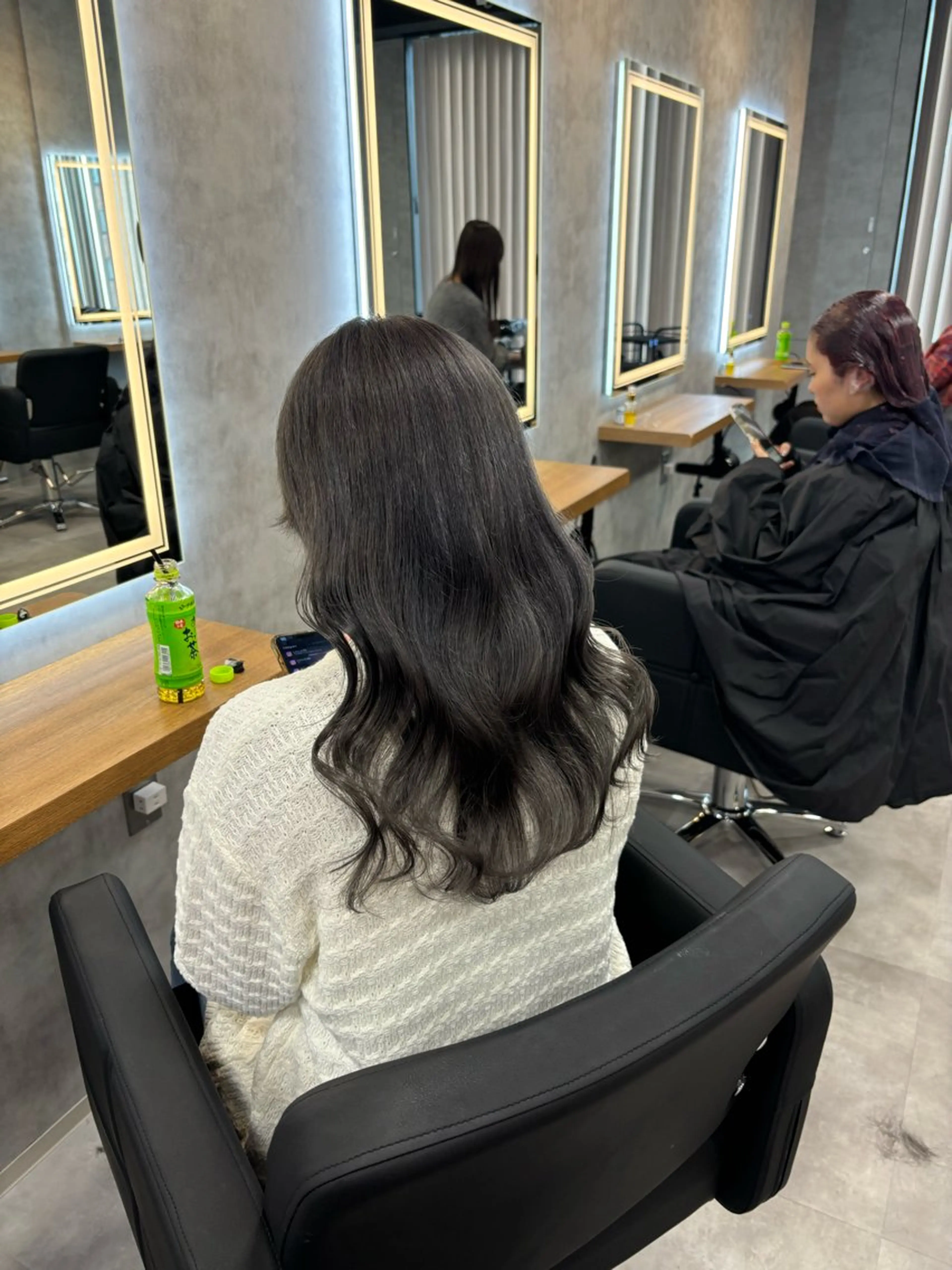 ロング カラー パーマ ヘアアレンジ 透明感ブリーチカラー 🌈TOMOHIROのヘアスタイル