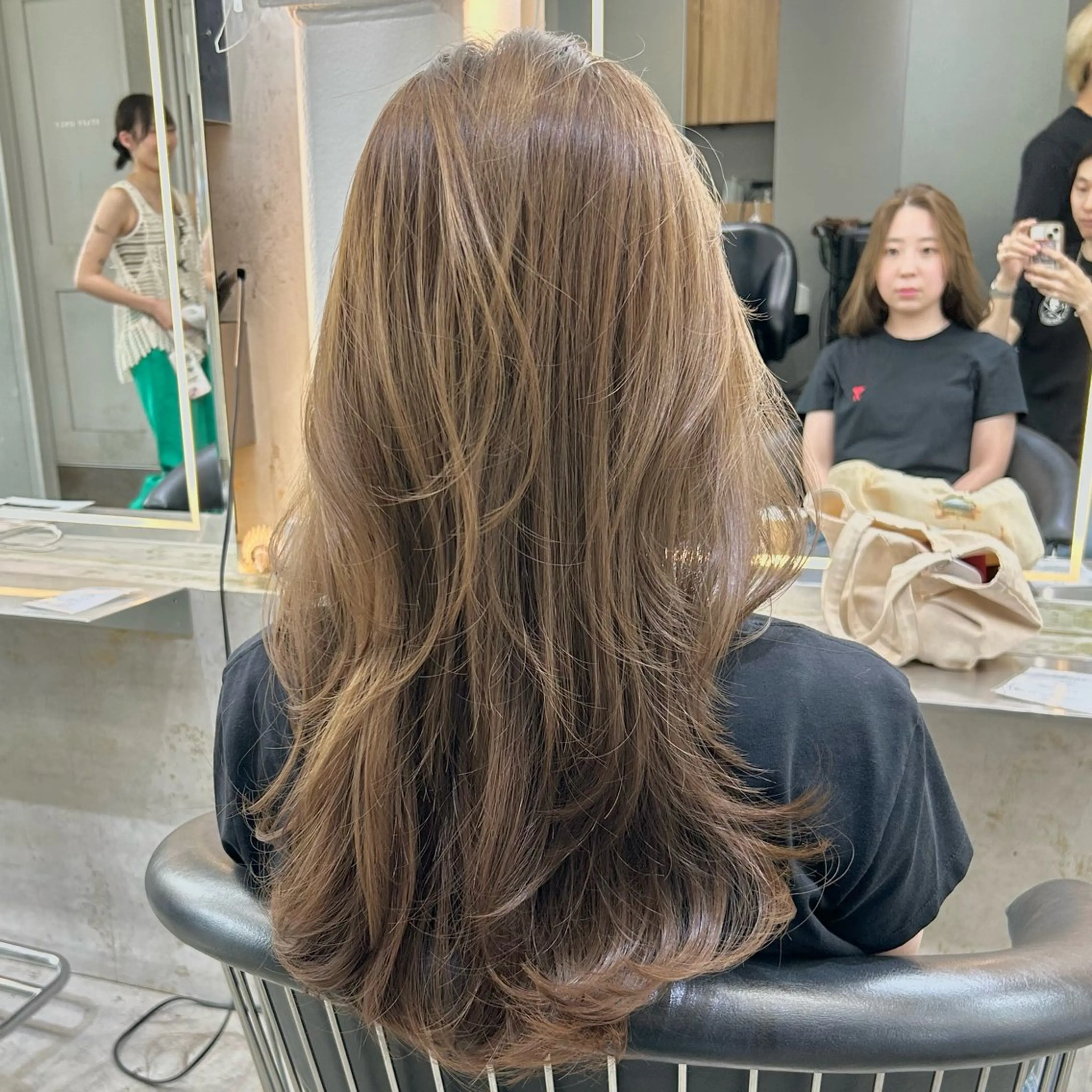 ロング ヨシンモリ 韓国風ヘア レイヤーカット カット ヘアカラー トリートメント ボブ/縮毛矯正/ レイヤー/塚田のヘアスタイル
