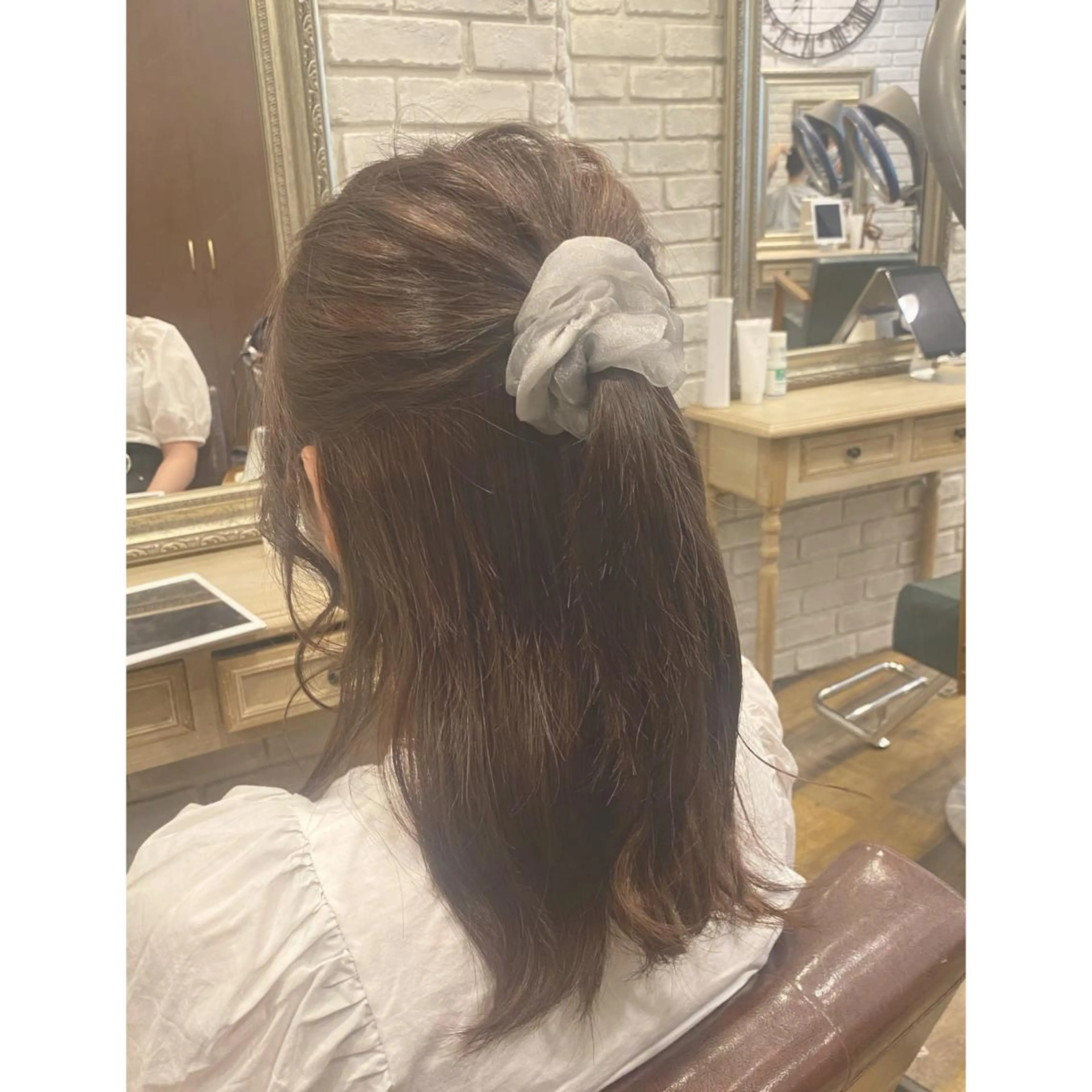 セミロング カラー ヘアアレンジ ブラウンカラー ナチュラルブラウン ヘアカラー ひろ美容室所属・🧸𓂃 momoka 𓋜のヘアスタイル