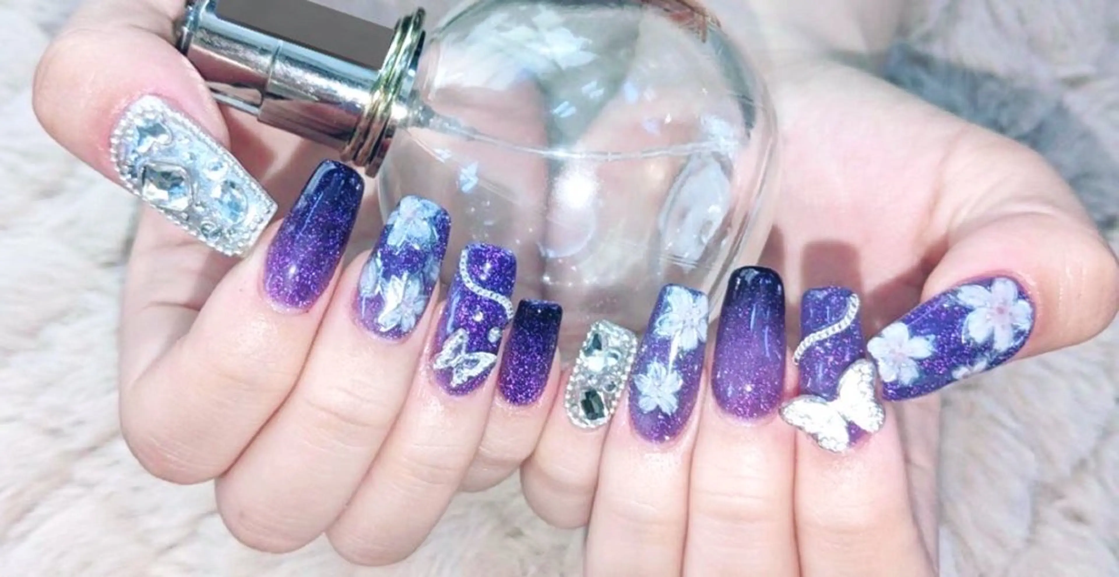 ネイル 桜ネイル 💛KAREN‪ 🪄新宿✨nailのネイルデザイン