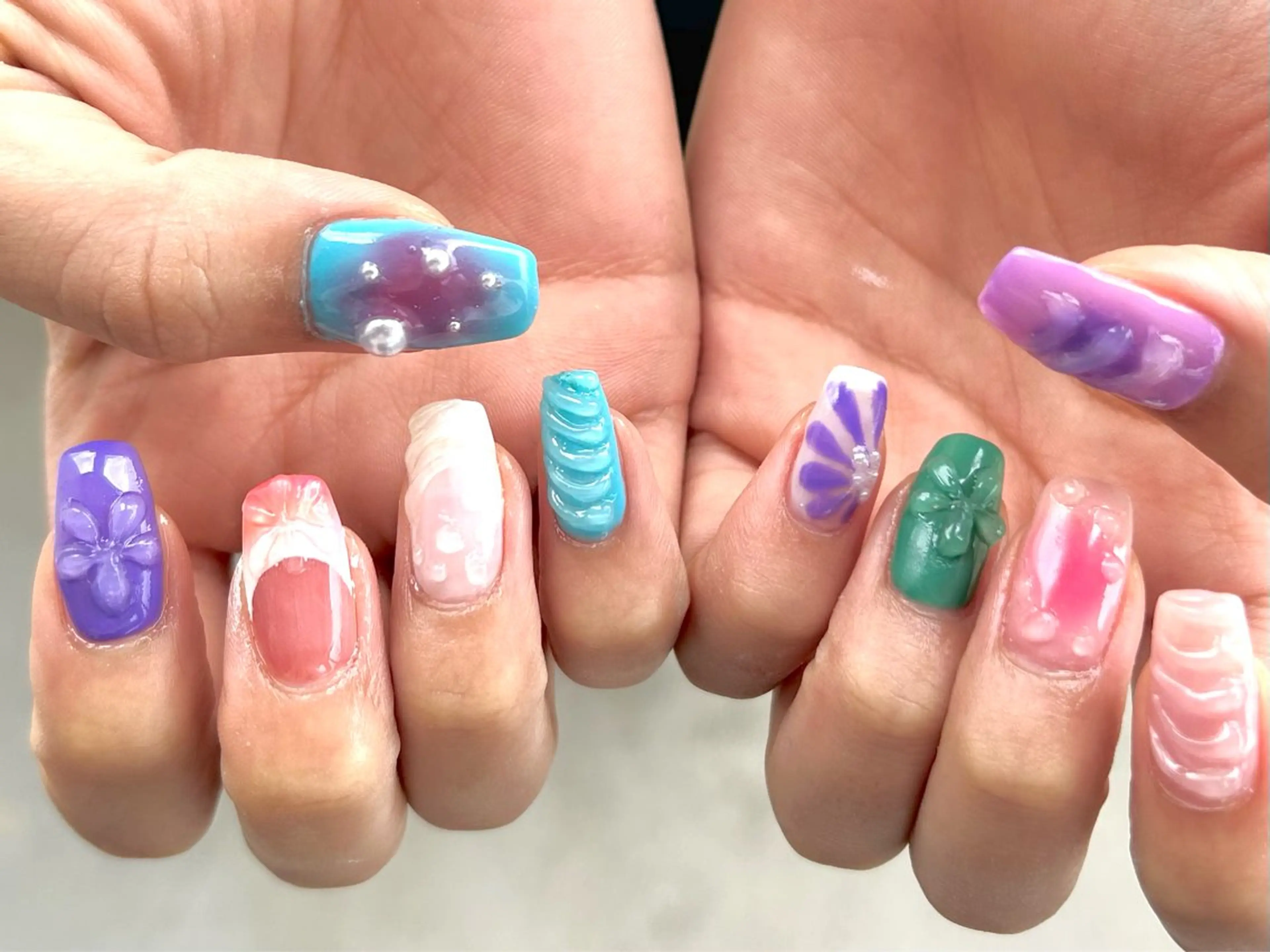 ネイル ハンドネイル ArcoIris所属・Arco Iris 告瑠莉のネイルデザイン