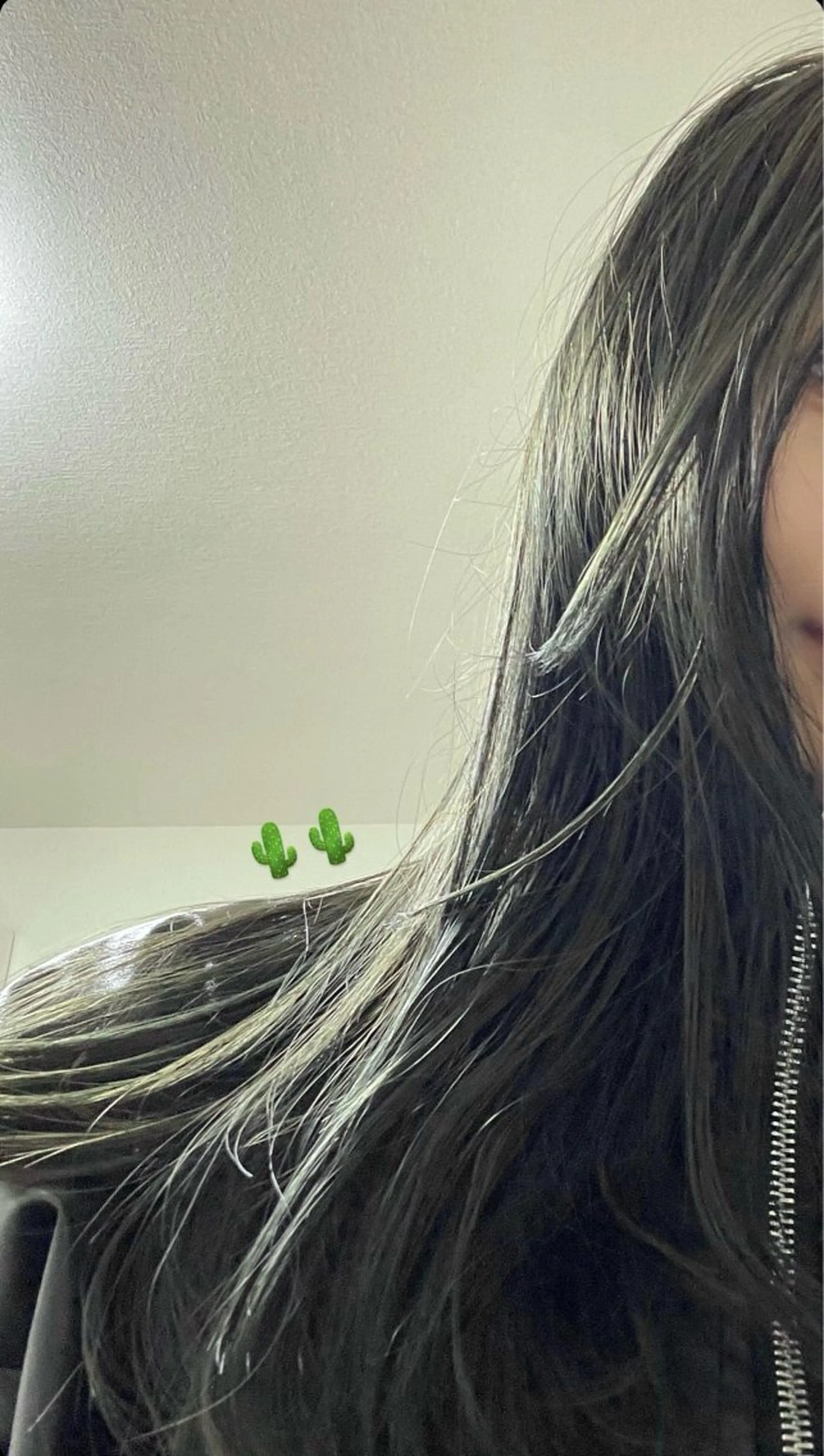 ロング カラー ブリーチ ブリーチなしカラー 縮毛矯正 ナチュラルなヘア /ヨシダトモキのヘアスタイル