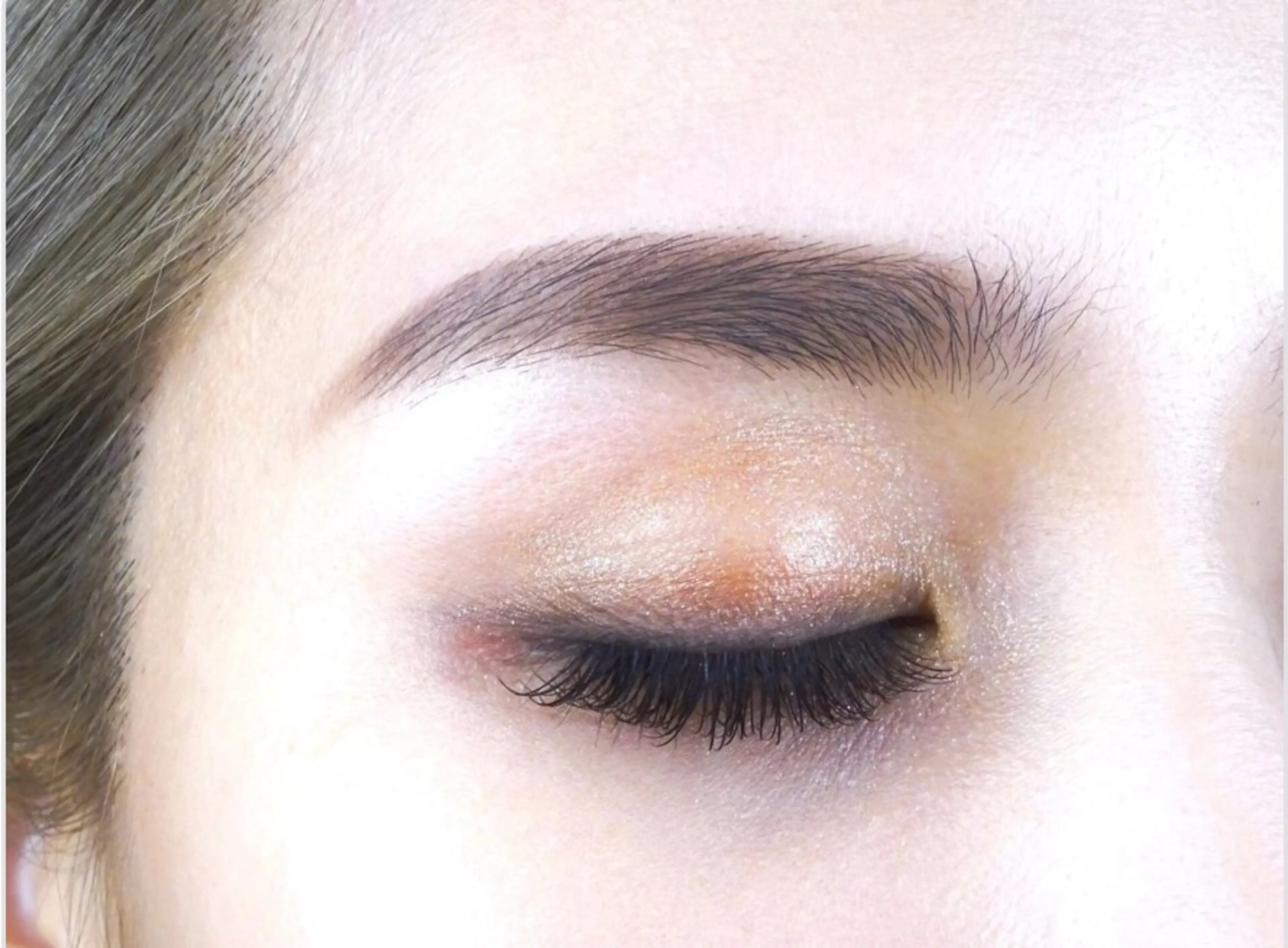 眉毛ワックス+スタイリングの写真