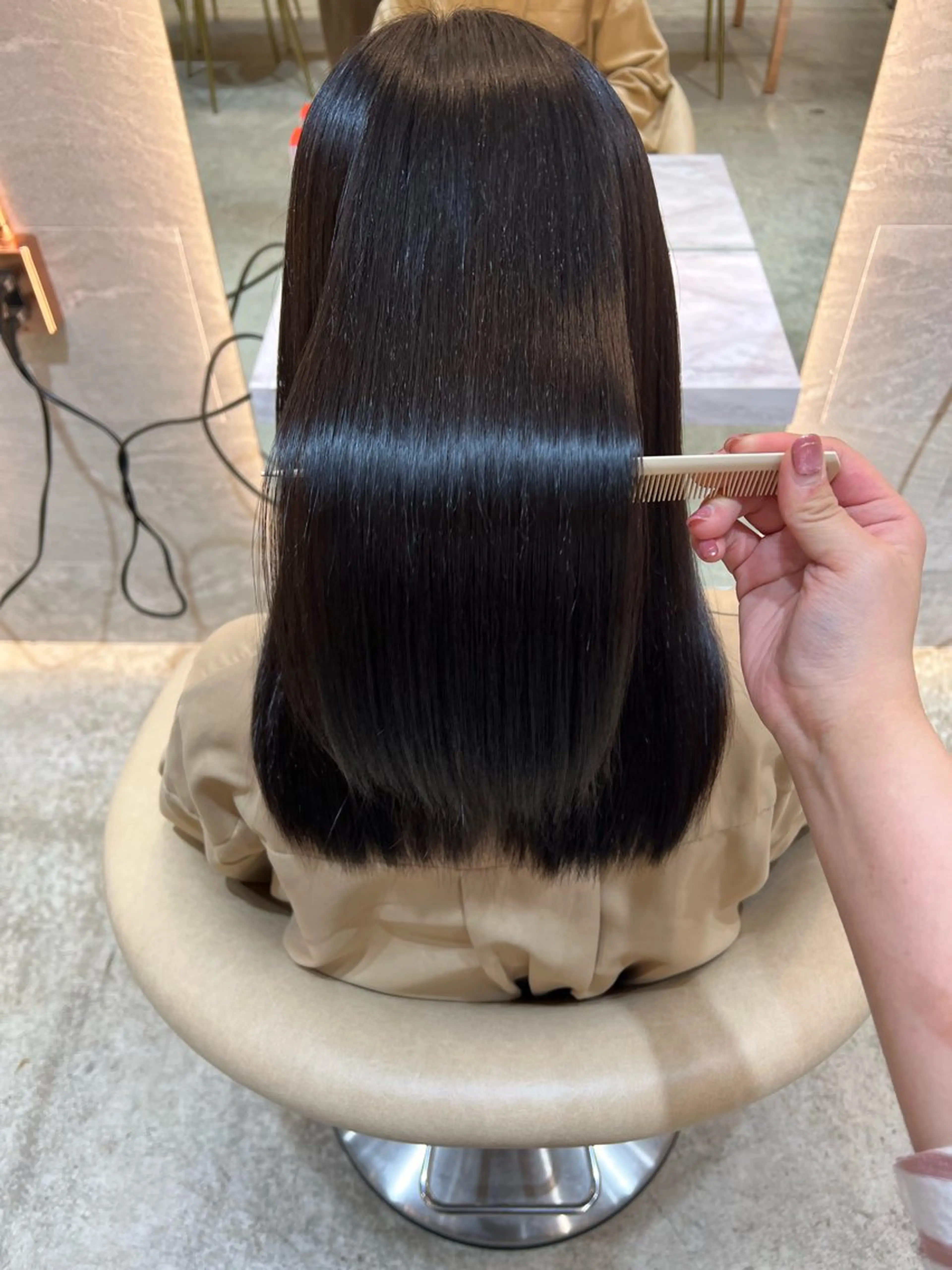 セミロング カラー ボブ/巻ける縮毛矯正 /韓国レイヤーはなのヘアスタイル