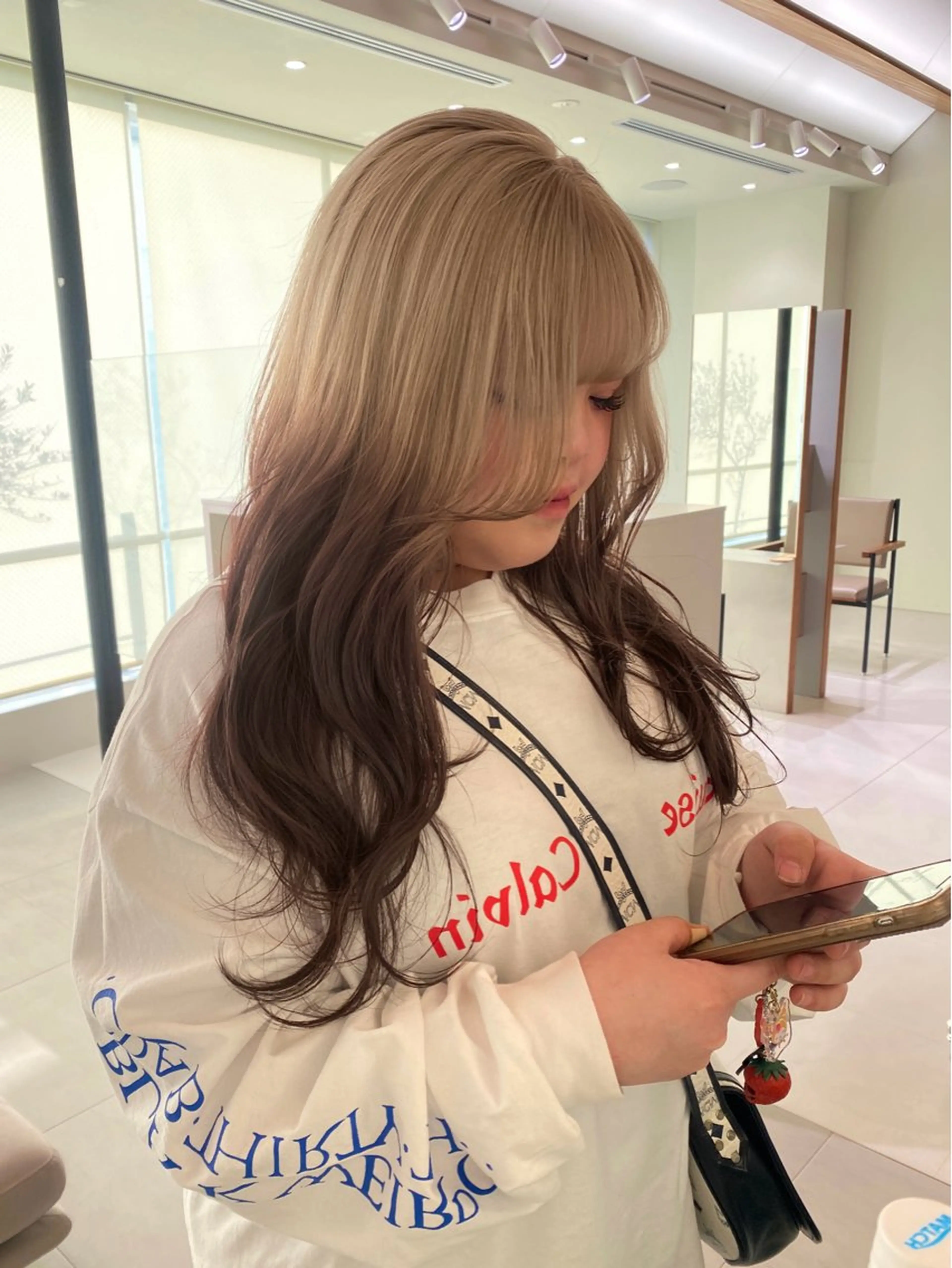 ロング カラー デザインカラー ヘアカラー 高発色ブリーチ/ ハイレイヤー🪽aiのヘアスタイル