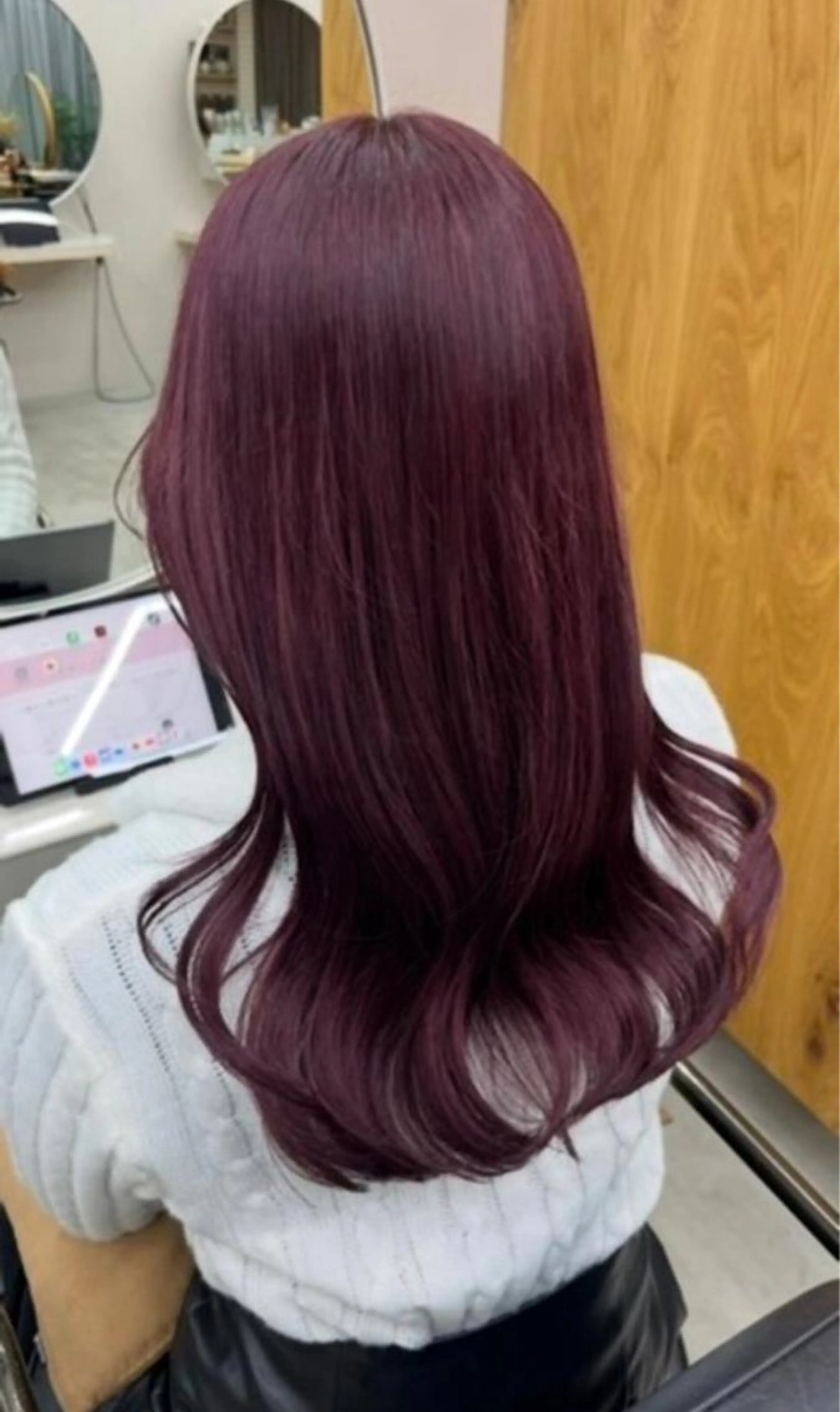 ロング カラー ヘアカラー トリートメント ハイトーンカラー が絶対可愛い✨泰聖✨のヘアスタイル