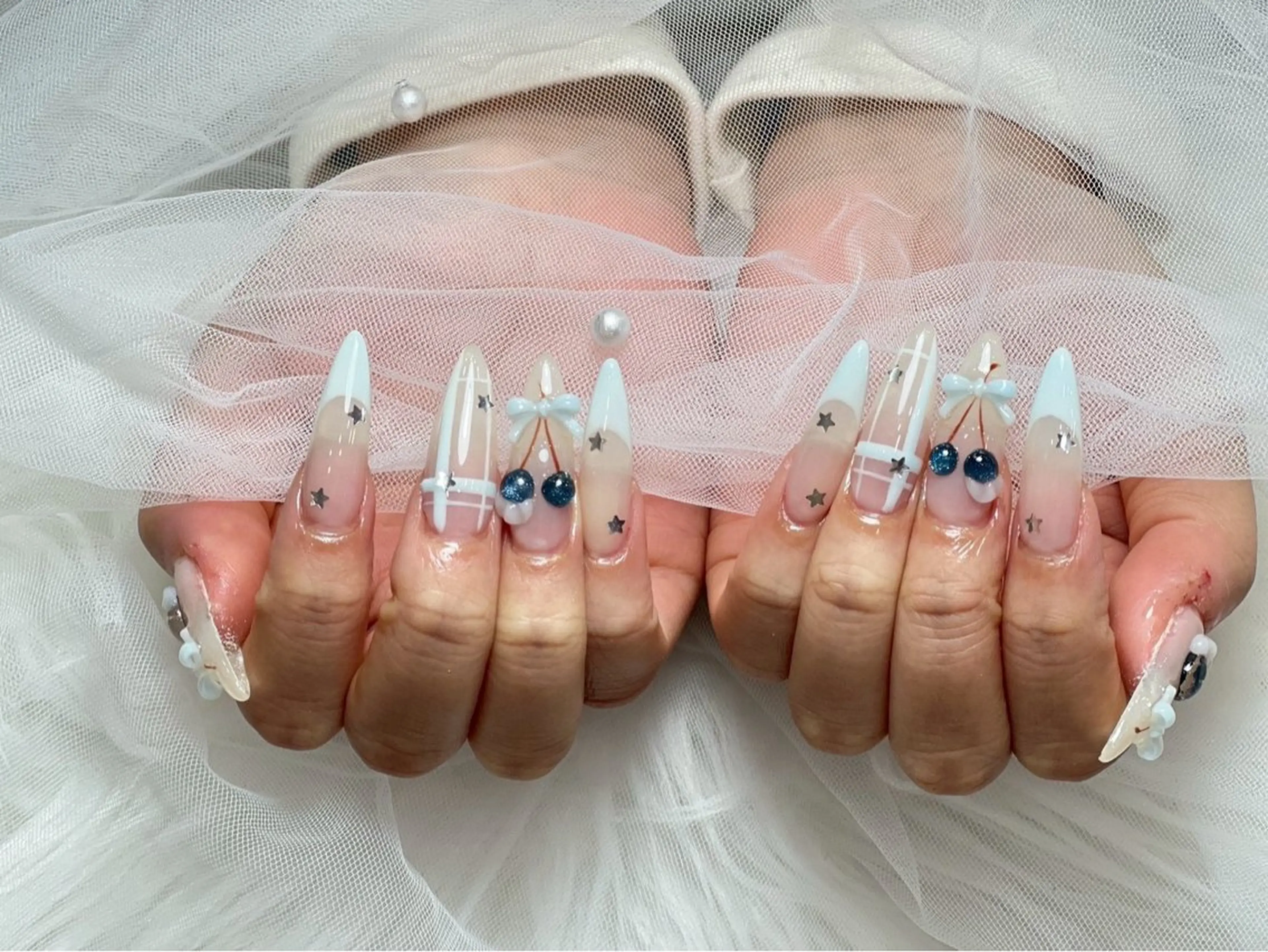 ネイル アートネイル オーロラネイル チークネイル 長さ出し フットネイル ハンドネイル フットネイル ハンドケア Noiranail_ studio川越西口のネイルデザイン