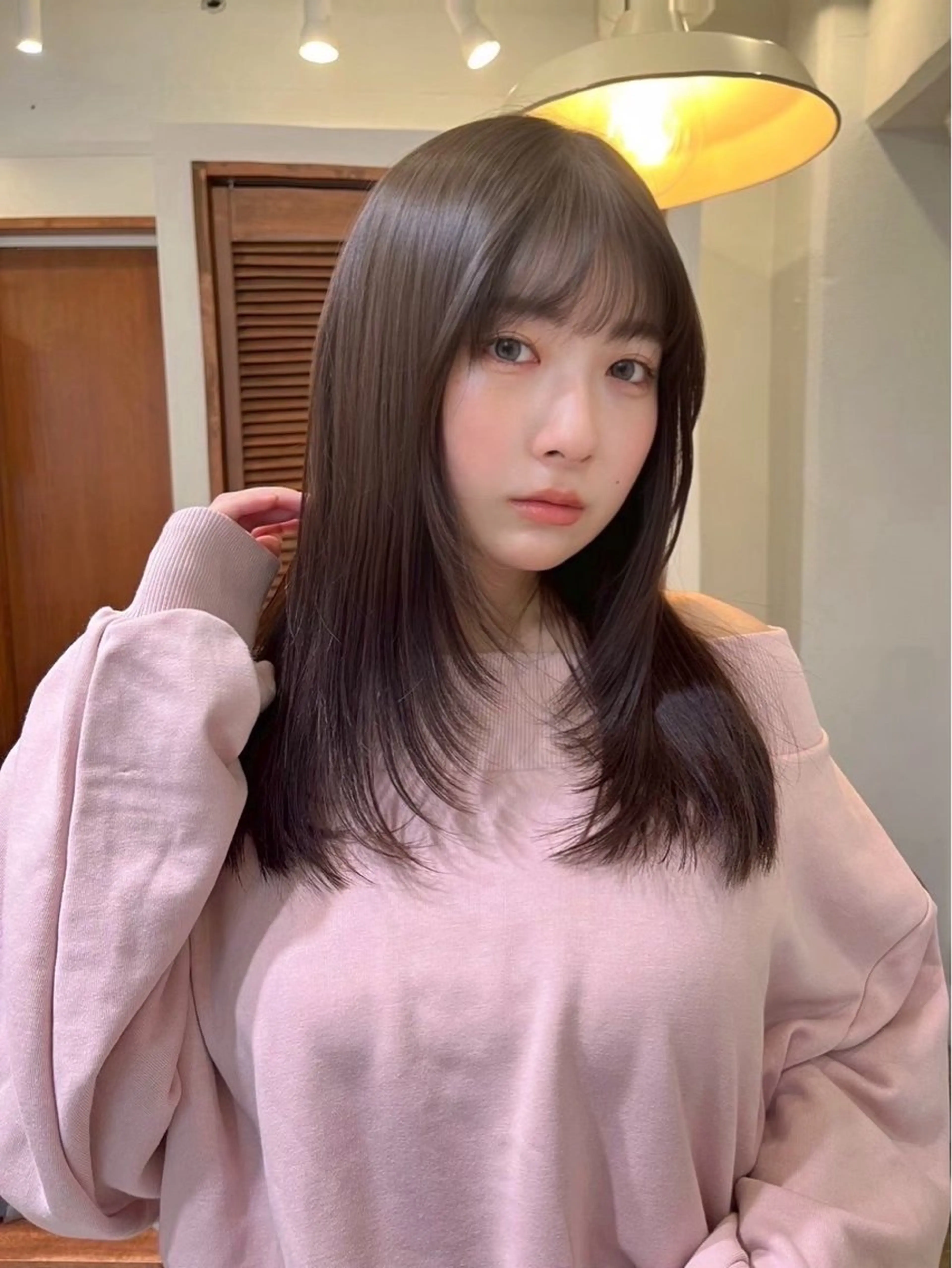 セミロング カラー カット ヘアカラー 長島美織 /透明感カラーのヘアスタイル