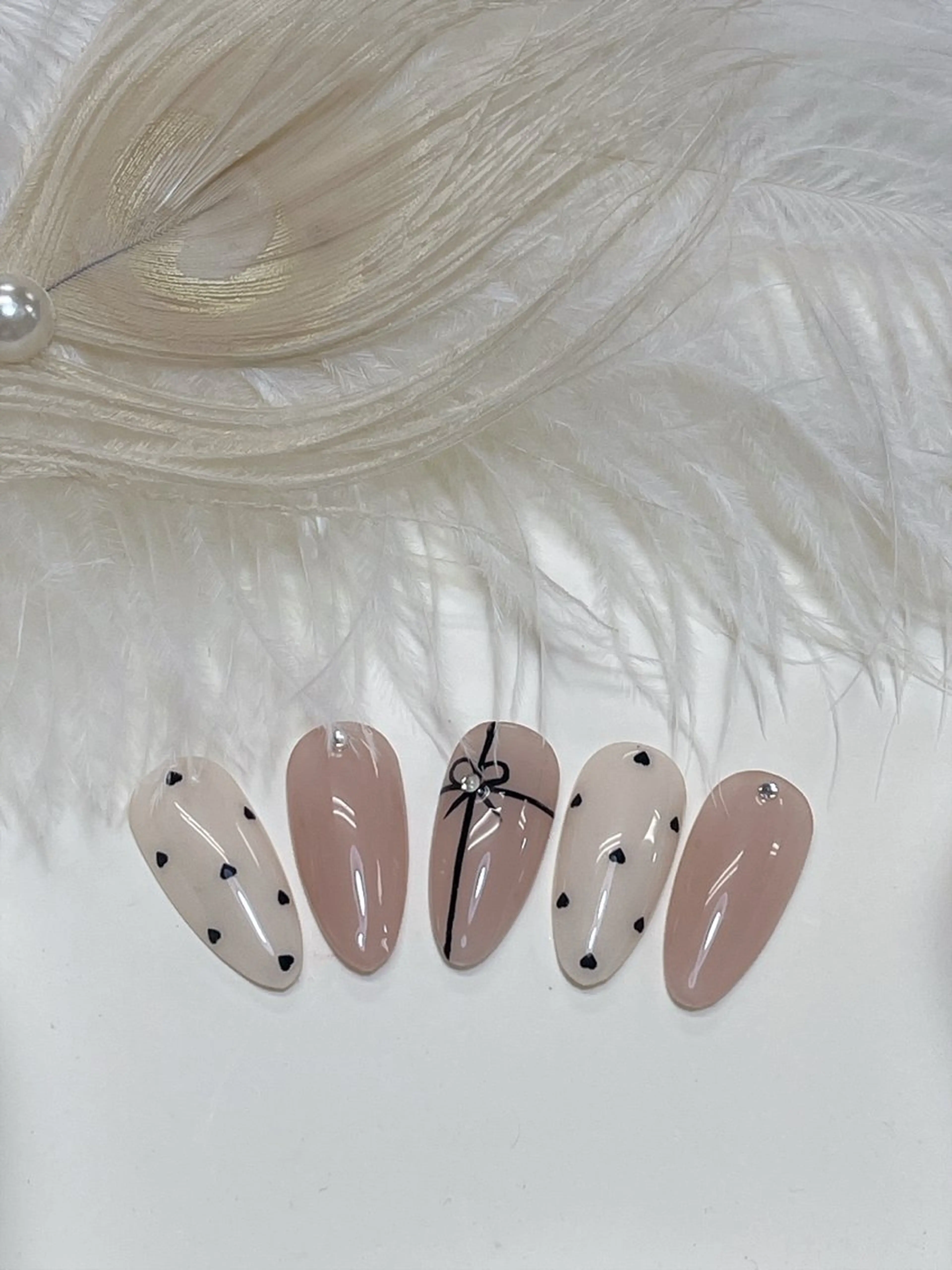 ネイル チークネイル フレンチネイル グラデーション キラキラネイル 韓国ネイル ハンドネイル DUO MI所属・DUO   MI nail salonのネイルデザイン