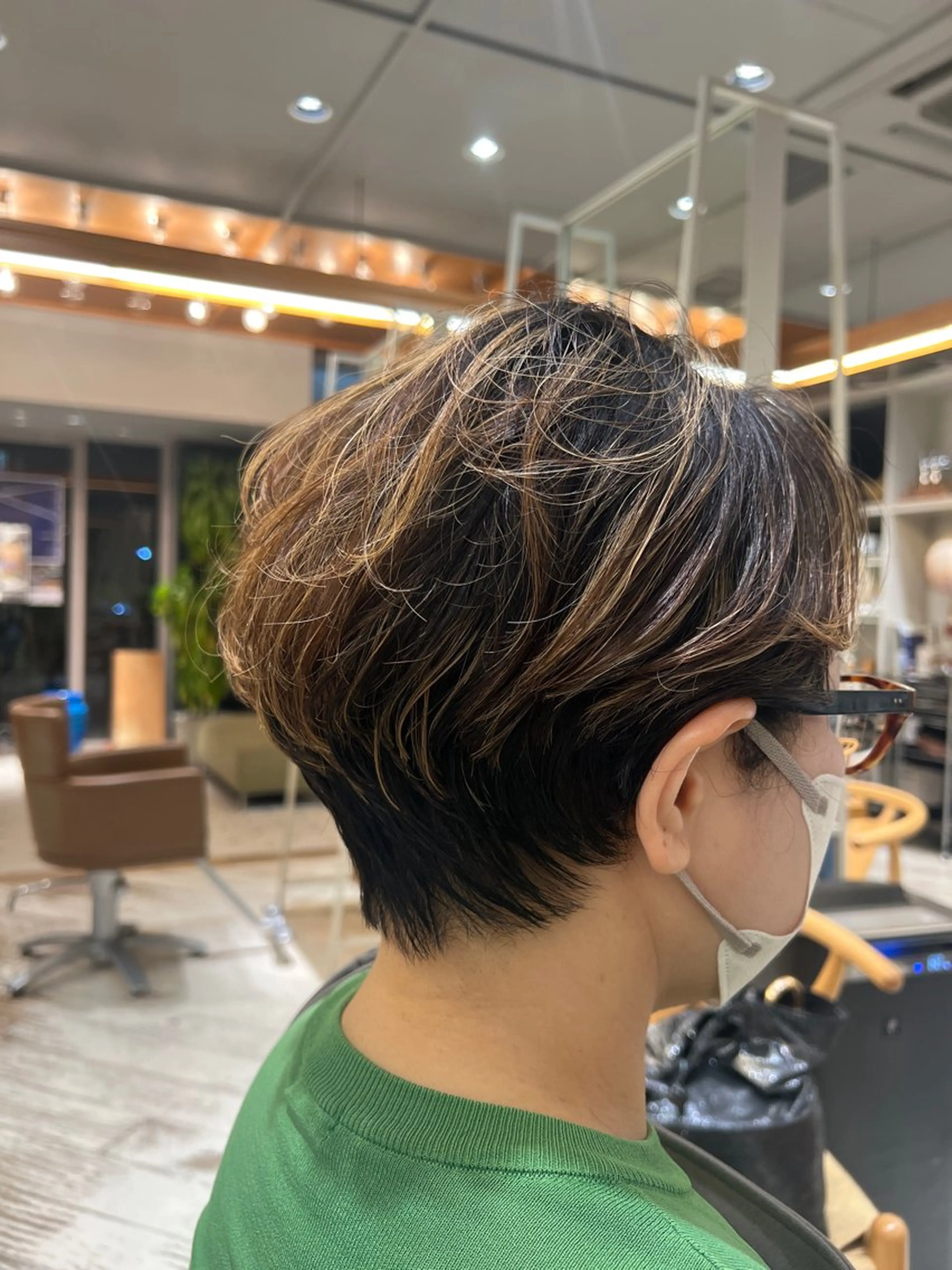 ショート くびれヘア ショートヘア レイヤースタイル /宮本セナのヘアスタイル