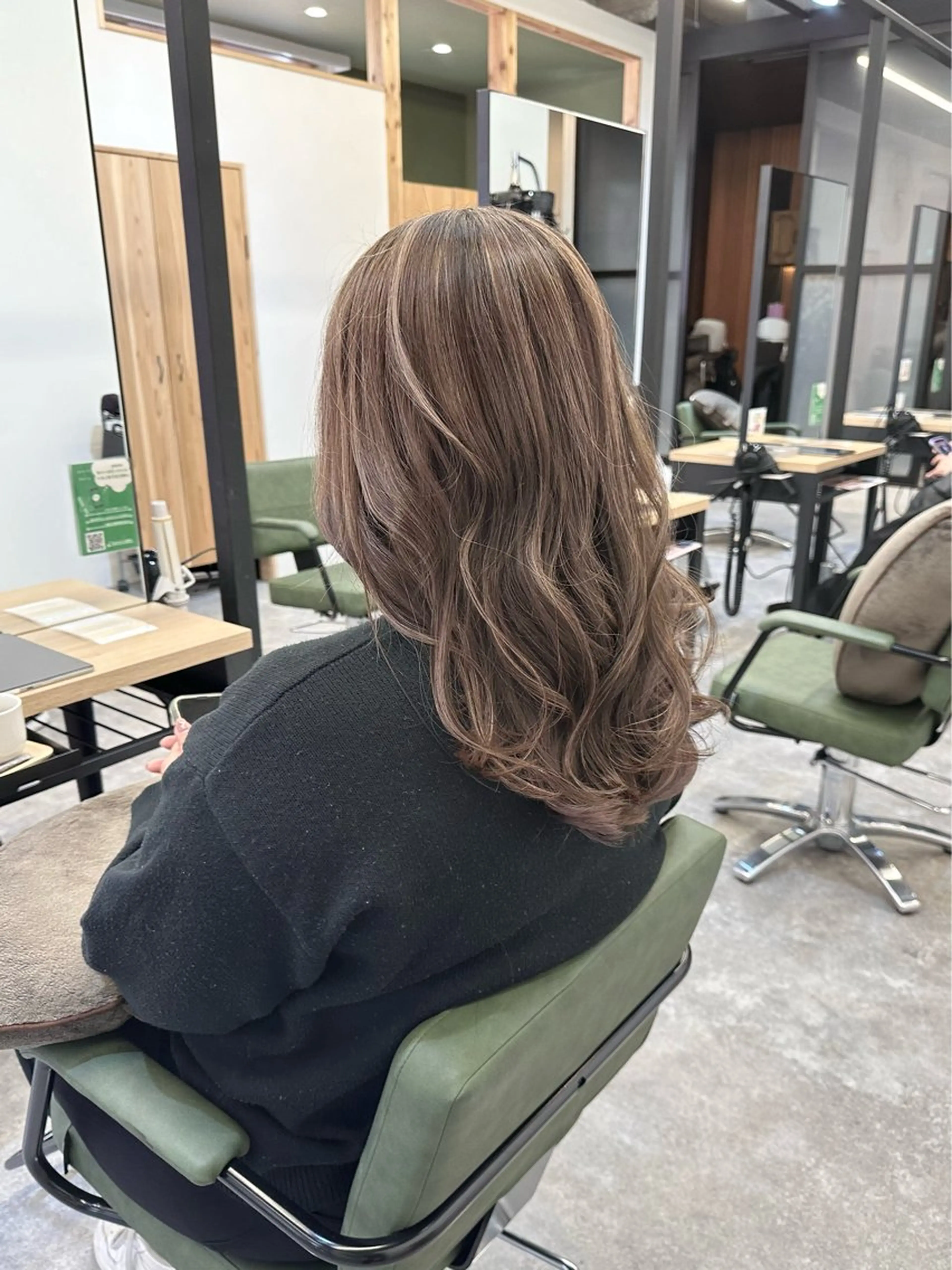 セミロング 店長🌟小顔似合わせ デザインカラー◎古田のヘアスタイル