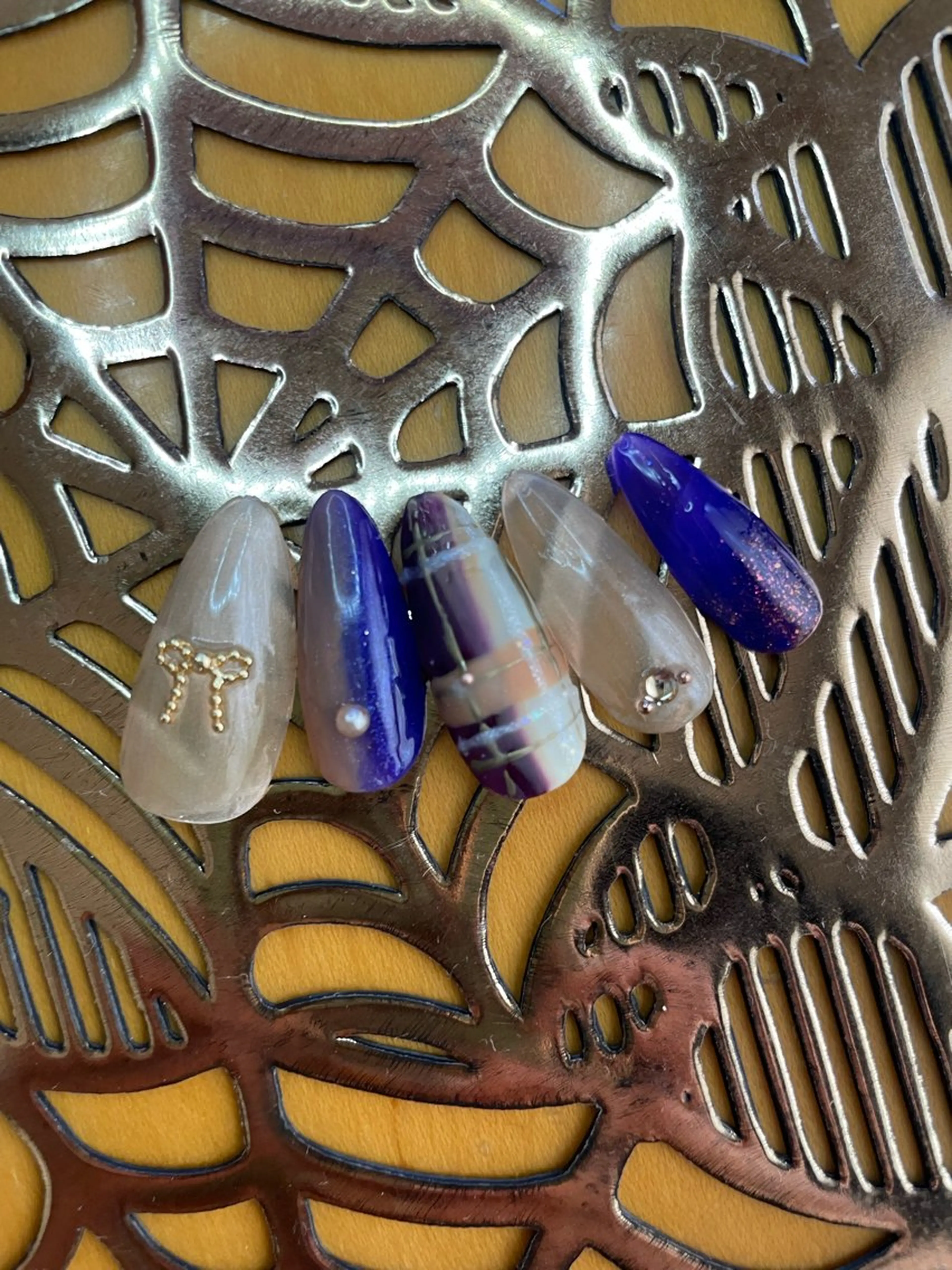 ネイル ハロウィン マグネットネイル パープル リボン NAIL★M 真紀のネイルデザイン