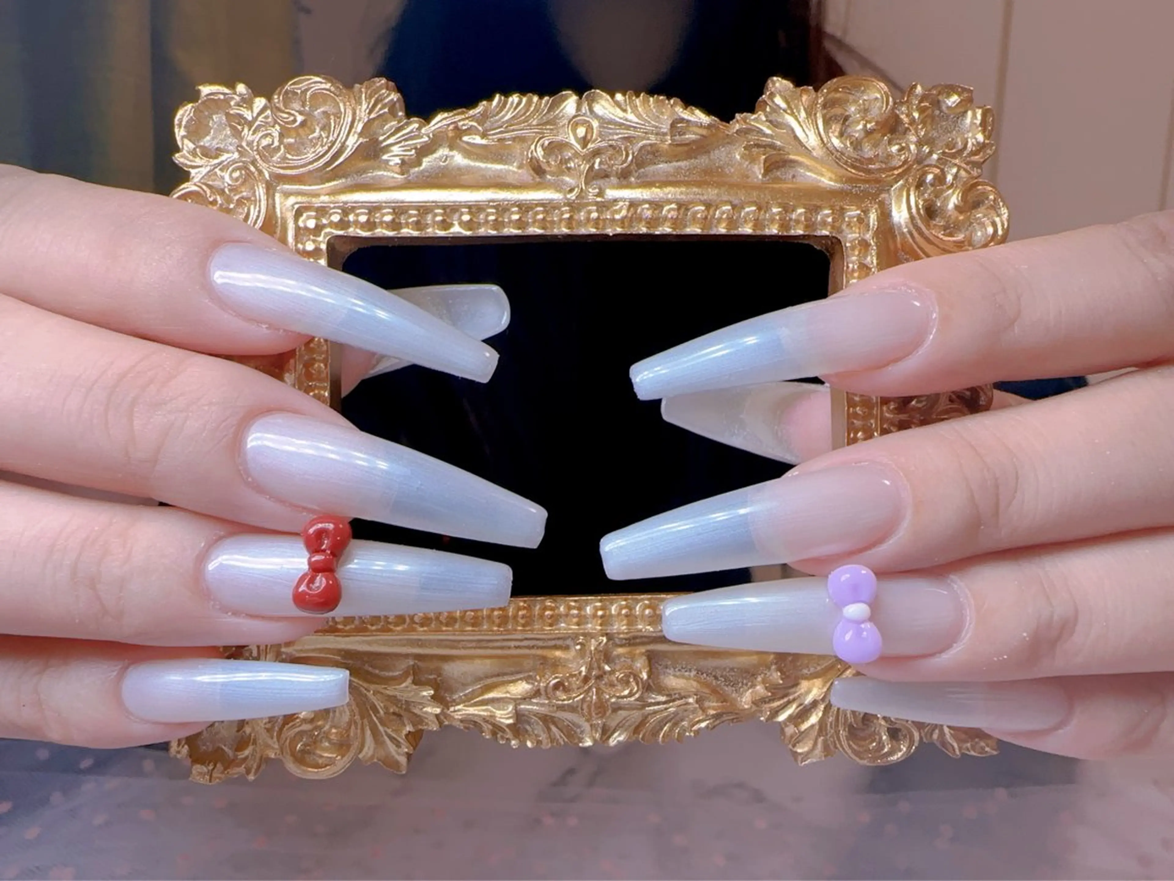 ネイル オーロラネイル フットネイル 韓国ネイル ラメ(グリッター) ラメグラデーション ハンドネイル Belle nail salon 新小岩のネイルデザイン