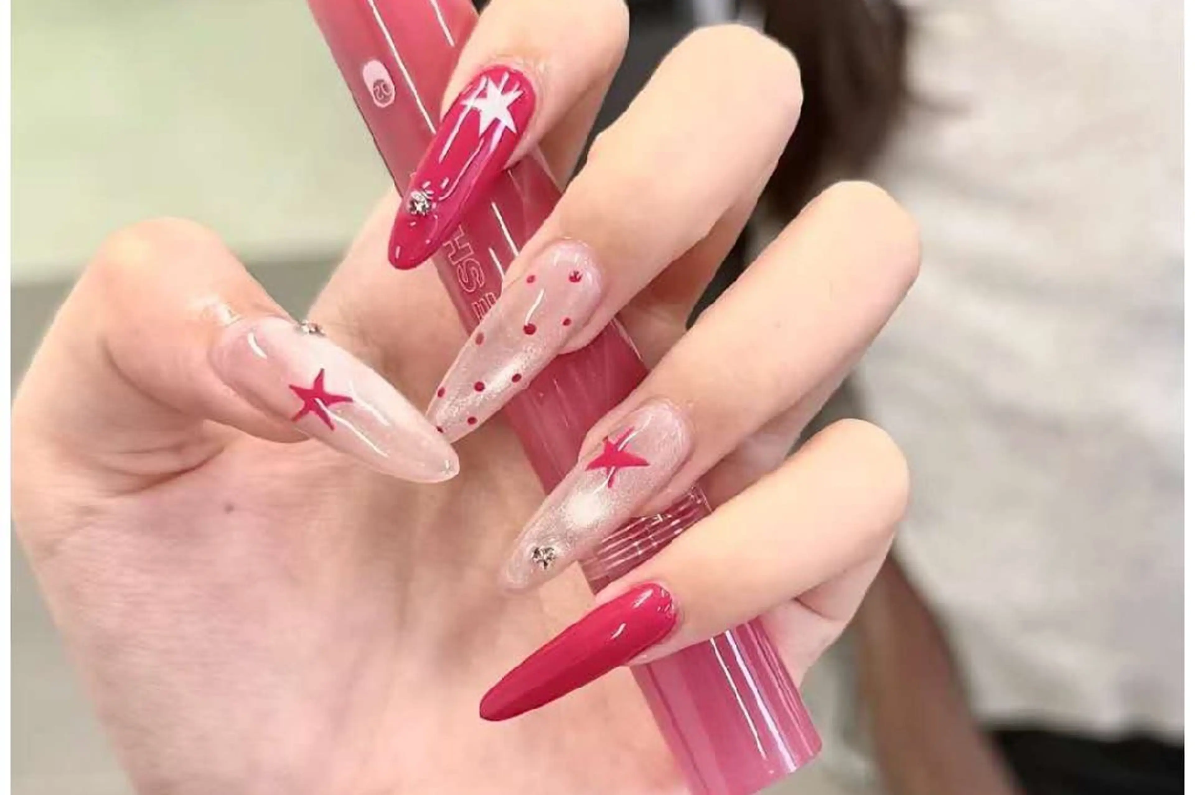 ネイル 小島 阿佑美のネイルデザイン